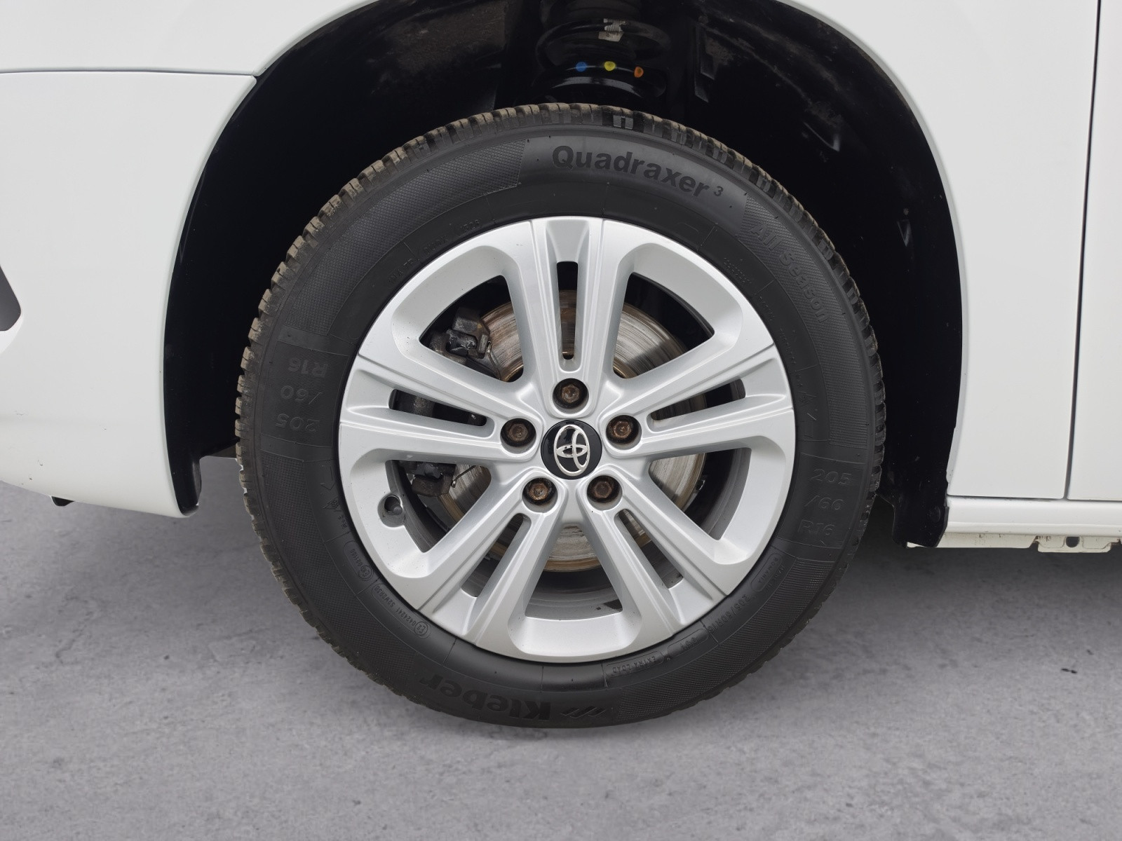 Vente en ligne Toyota Proace Verso  Medium 1.5L 130 D-4D BVM6 au prix de 19 490 €