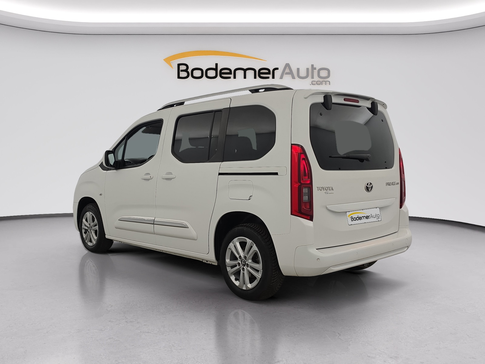 Vente en ligne Toyota Proace Verso  Medium 1.5L 130 D-4D BVM6 au prix de 19 490 €