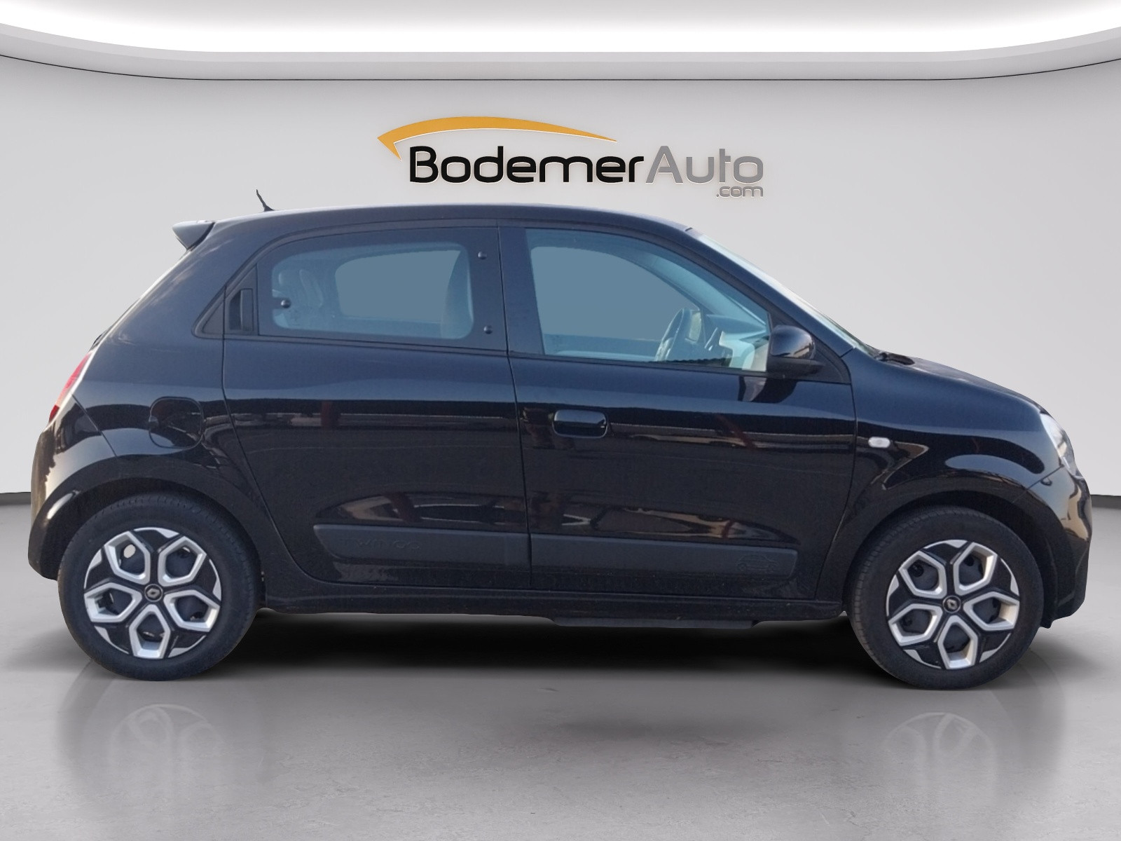 Vente en ligne Renault Twingo Electrique Twingo III E-Tech au prix de 13 490 €