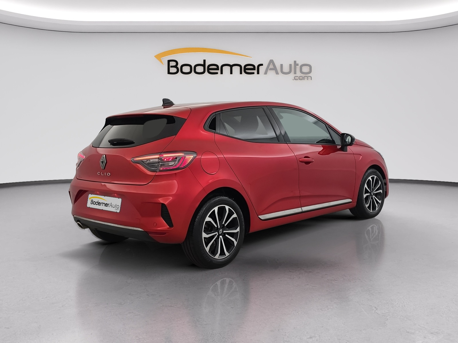Vente en ligne Renault Clio 5 Clio TCe 90 au prix de 15 390 €