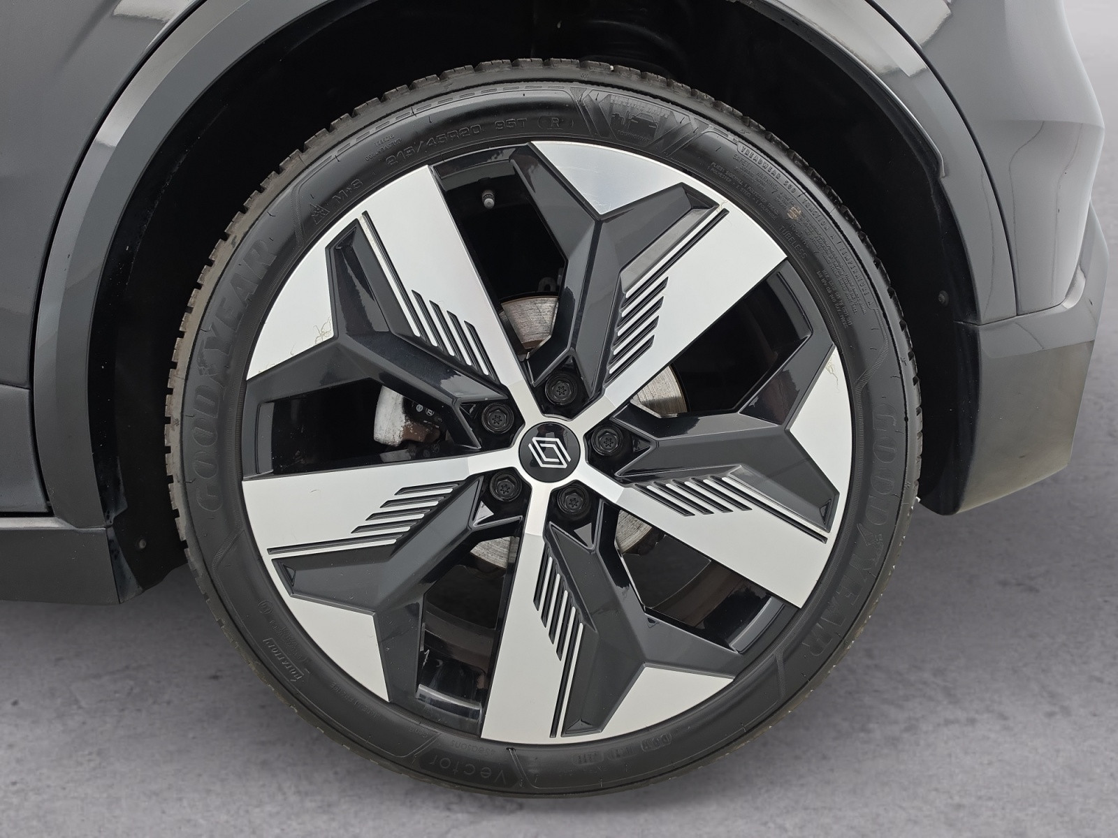 Vente en ligne Renault Megane E-Tech  EV60 220 ch super charge au prix de 22 490 €
