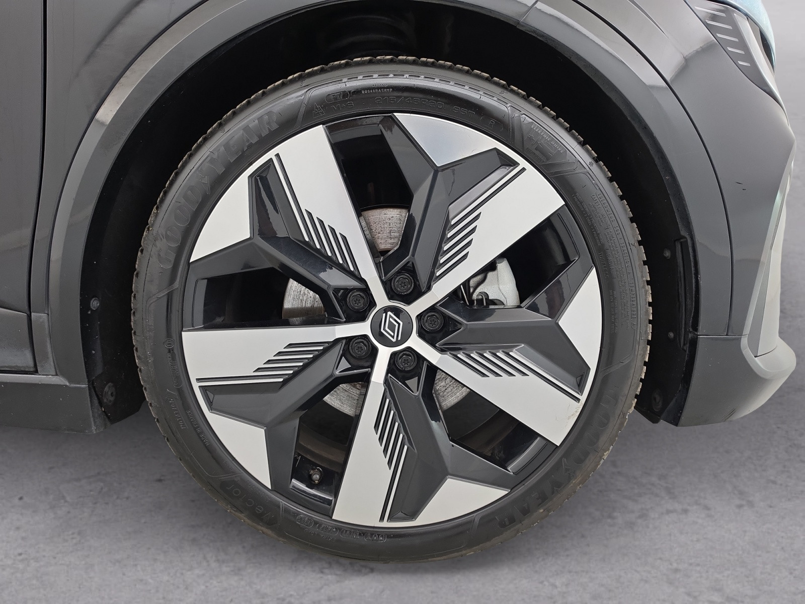 Vente en ligne Renault Megane E-Tech  EV60 220 ch super charge au prix de 22 490 €