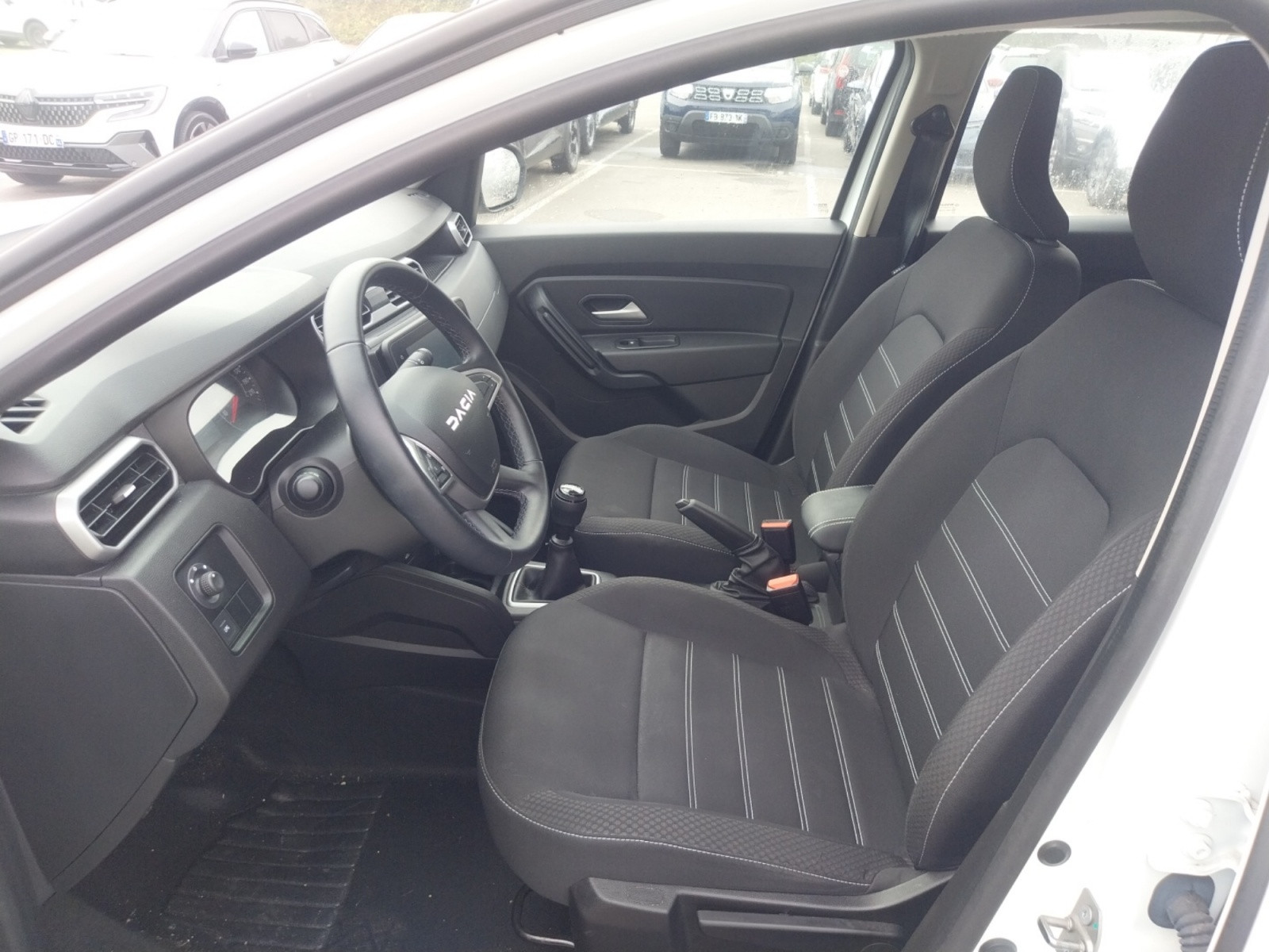 Vente en ligne Dacia Duster  ECO-G 100 au prix de 16 990 €