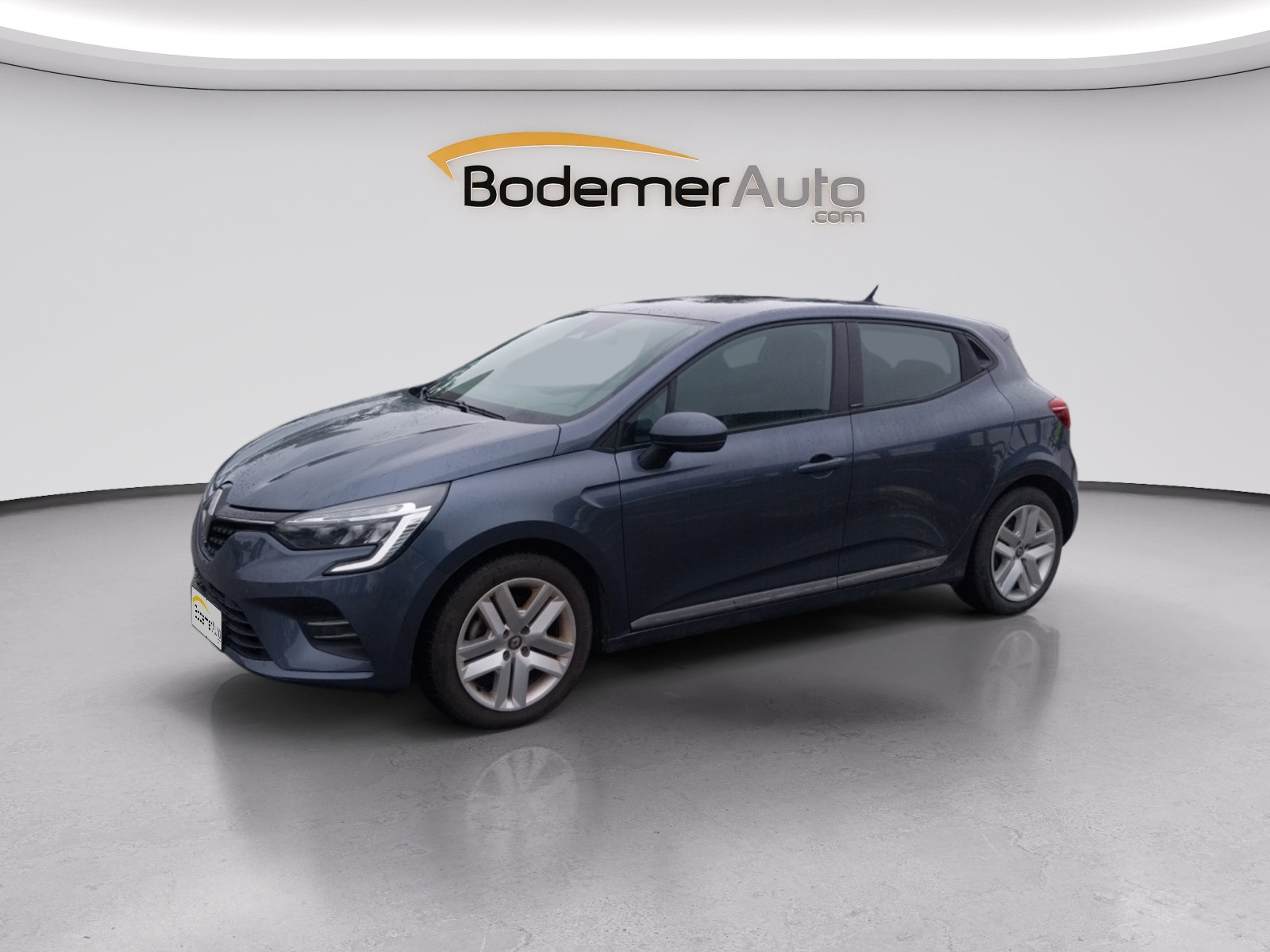 Renault Clio 5 Clio E-Tech 140 - 21 occasion de 2021 en vente à Vannes