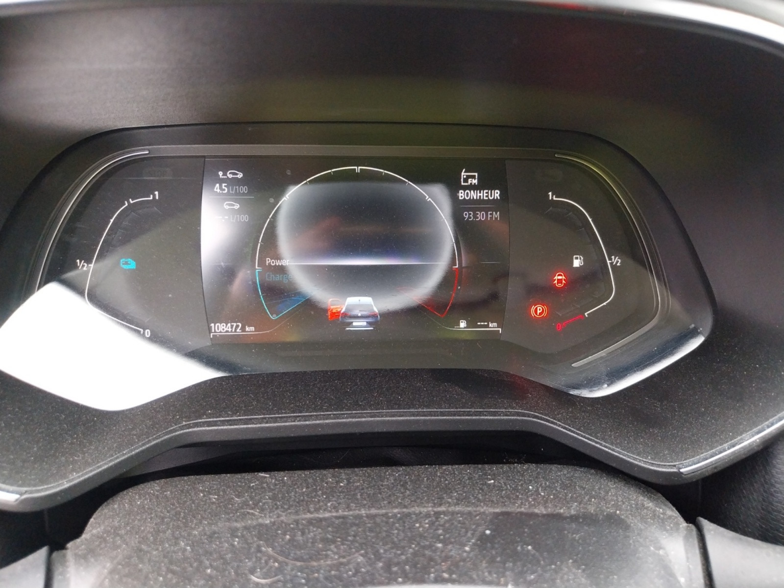 Vente en ligne Renault Clio 5 Clio E-Tech 140 - 21 au prix de 12 490 €