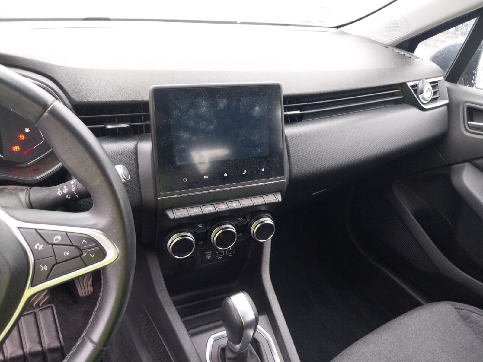 Vente en ligne Renault Clio 5 Clio E-Tech 140 - 21 au prix de 12 490 €