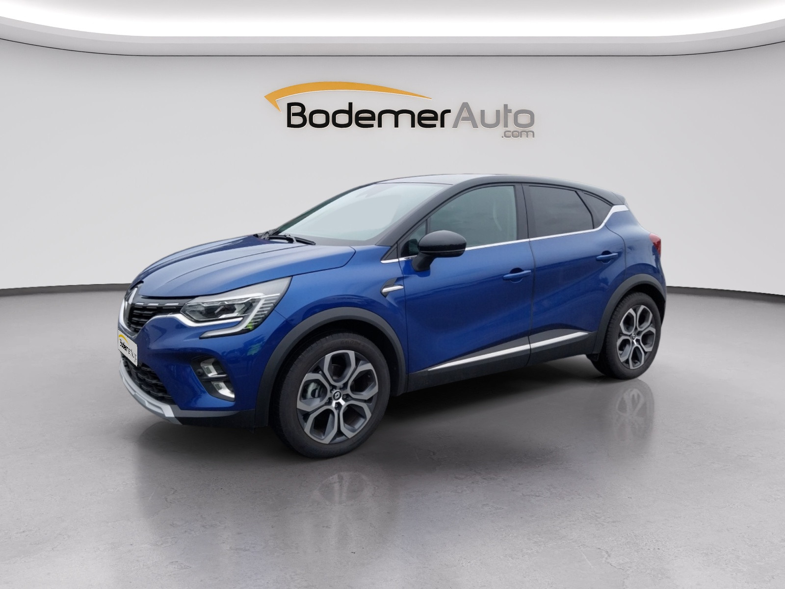 Renault Captur  E-Tech full hybrid 145 occasion de 2023 en vente à Vannes