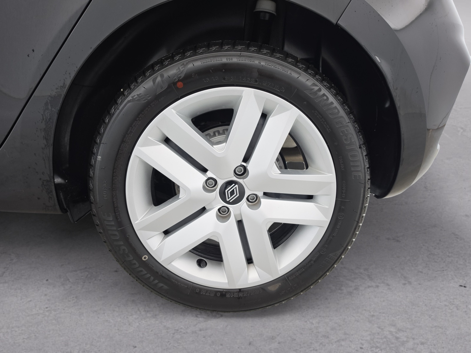 Vente en ligne Renault Clio 5 Clio Blue dCi 100 ch GSR2 au prix de 16 990 €