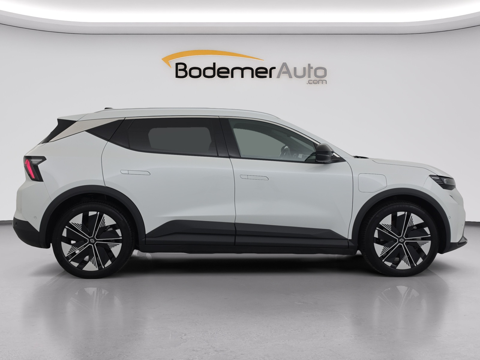 Vente en ligne Renault Scenic E-Tech Scenic E-Tech électrique 220 ch grande autonomie au prix de 37 490 €