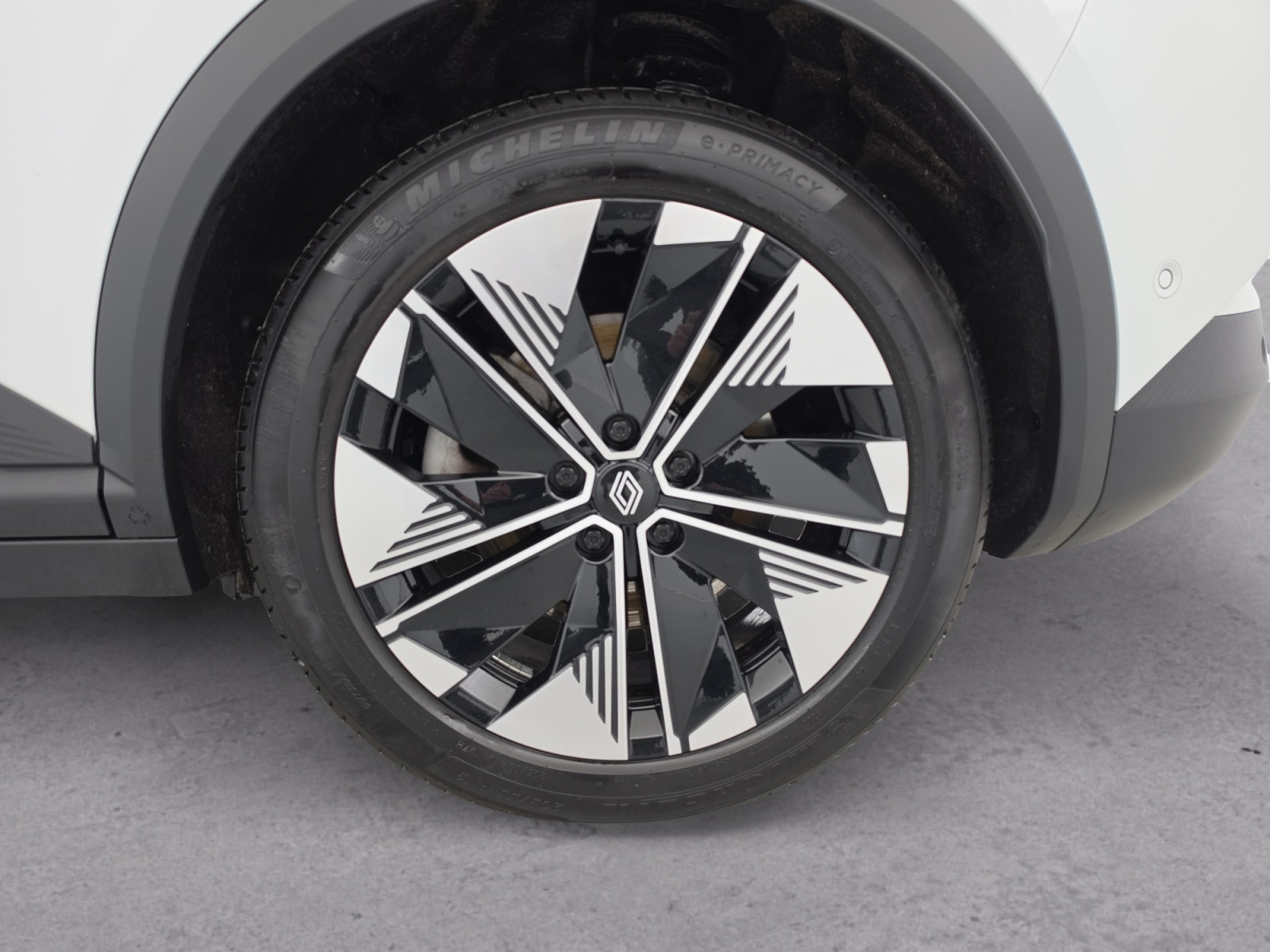 Vente en ligne Renault Scenic E-Tech Scenic E-Tech électrique 220 ch grande autonomie au prix de 37 490 €