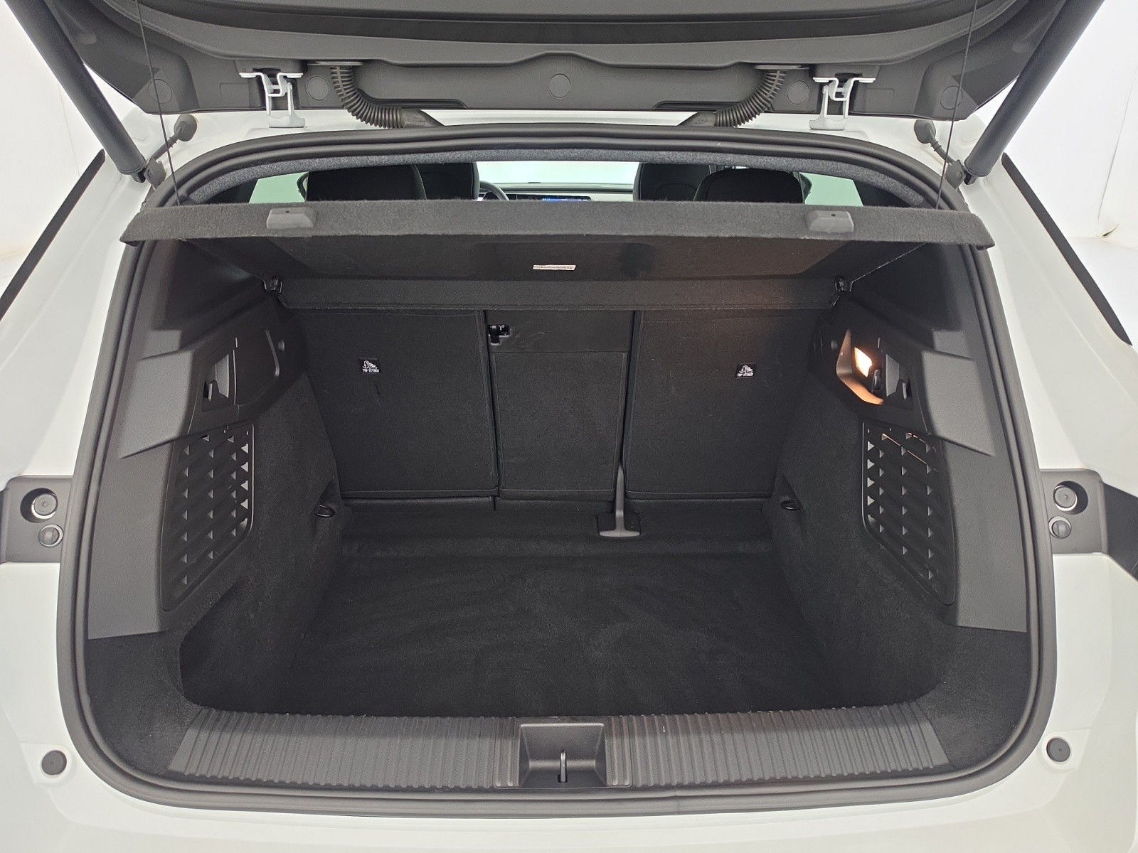 Vente en ligne Renault Scenic E-Tech Scenic E-Tech électrique 220 ch grande autonomie au prix de 37 490 €
