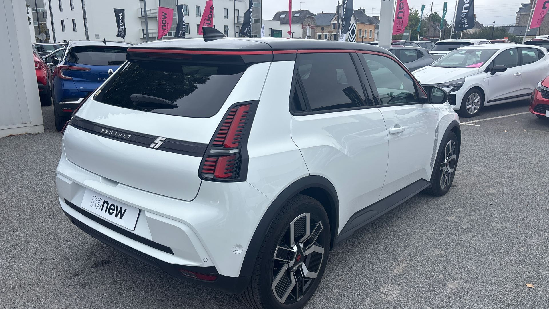 Vente en ligne Renault R5 E-Tech  120 ch autonomie urbaine au prix de 25 490 €