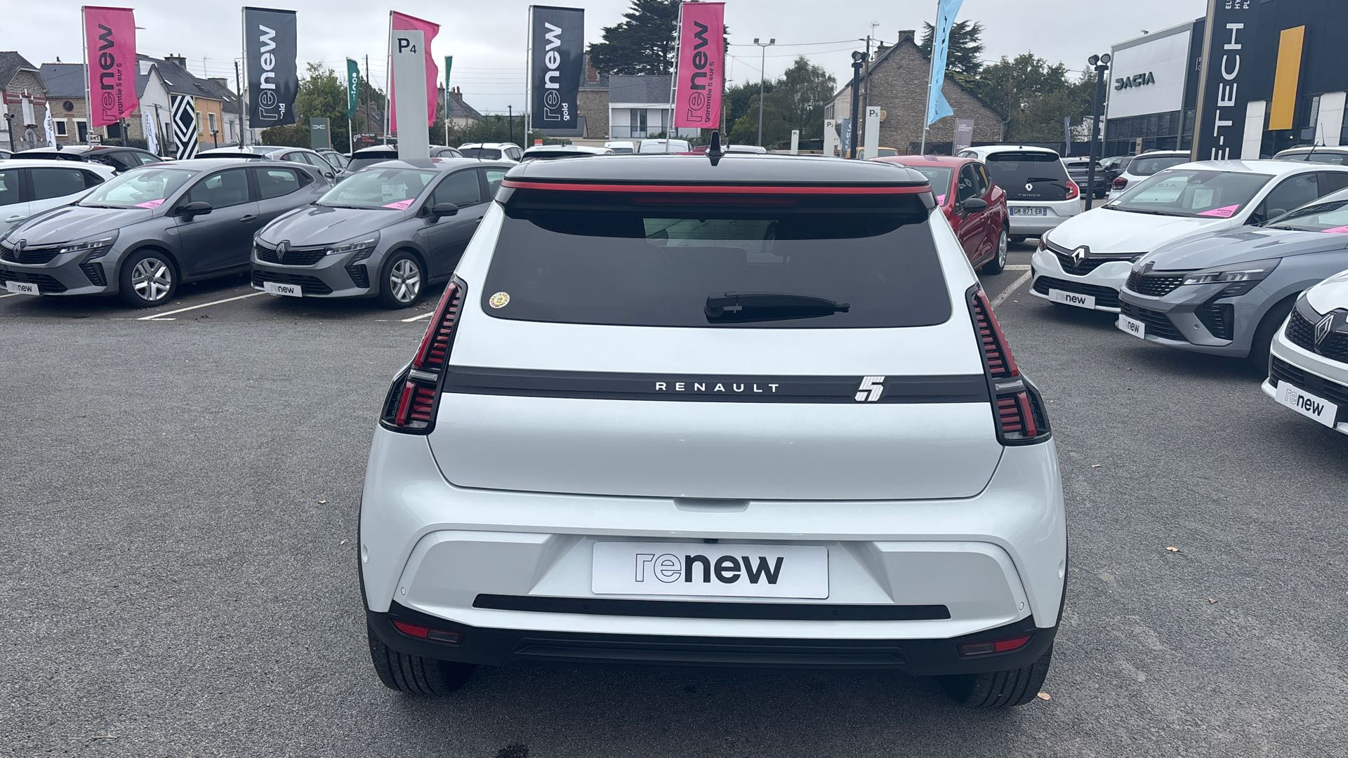 Vente en ligne Renault R5 E-Tech  120 ch autonomie urbaine au prix de 25 490 €