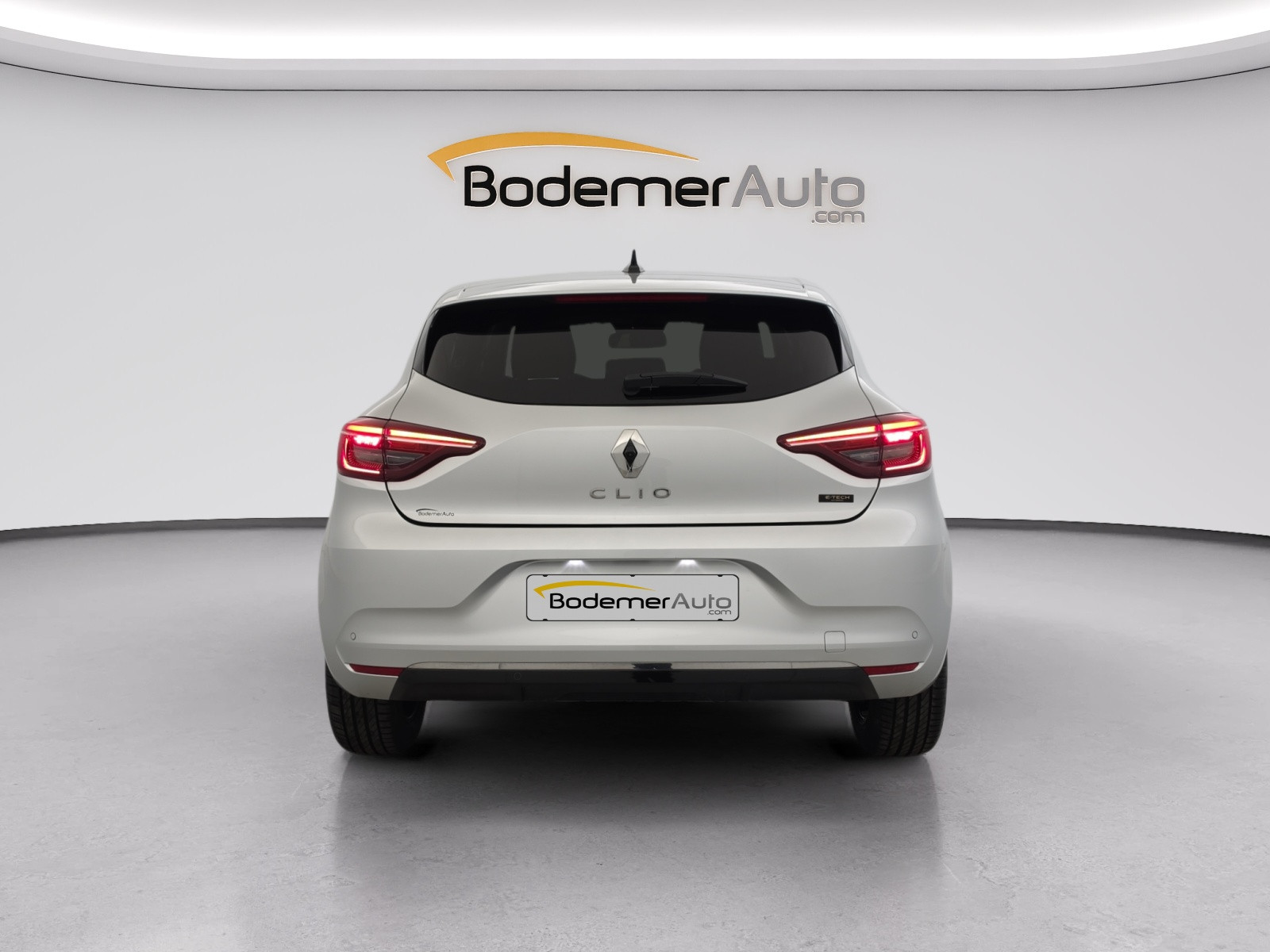 Vente en ligne Renault Clio 5 Clio E-Tech full hybrid 145 au prix de 18 490 €