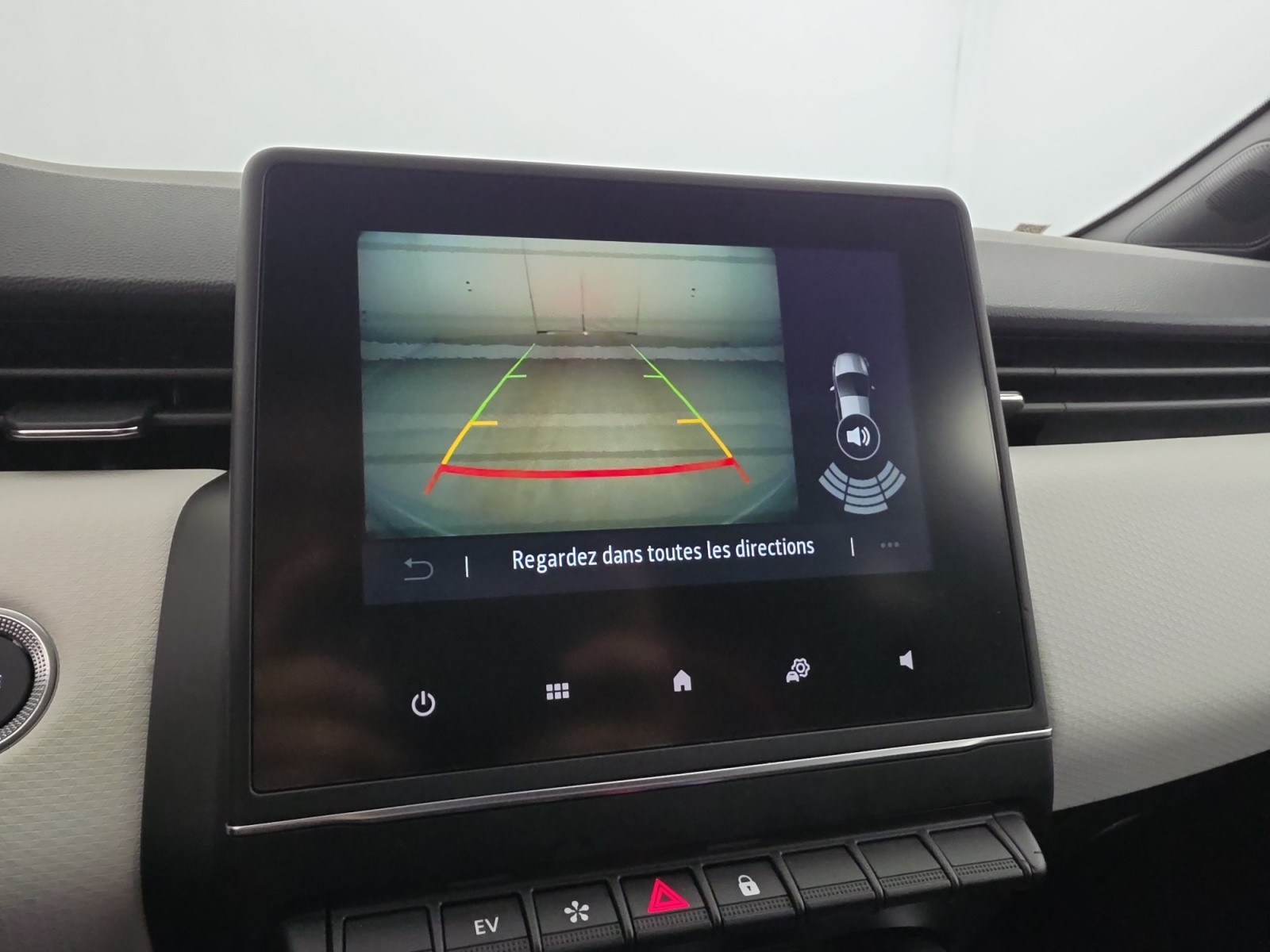 Vente en ligne Renault Clio 5 Clio E-Tech full hybrid 145 au prix de 18 490 €