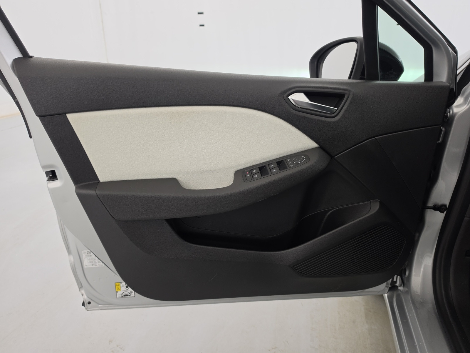 Vente en ligne Renault Clio 5 Clio E-Tech full hybrid 145 au prix de 18 490 €