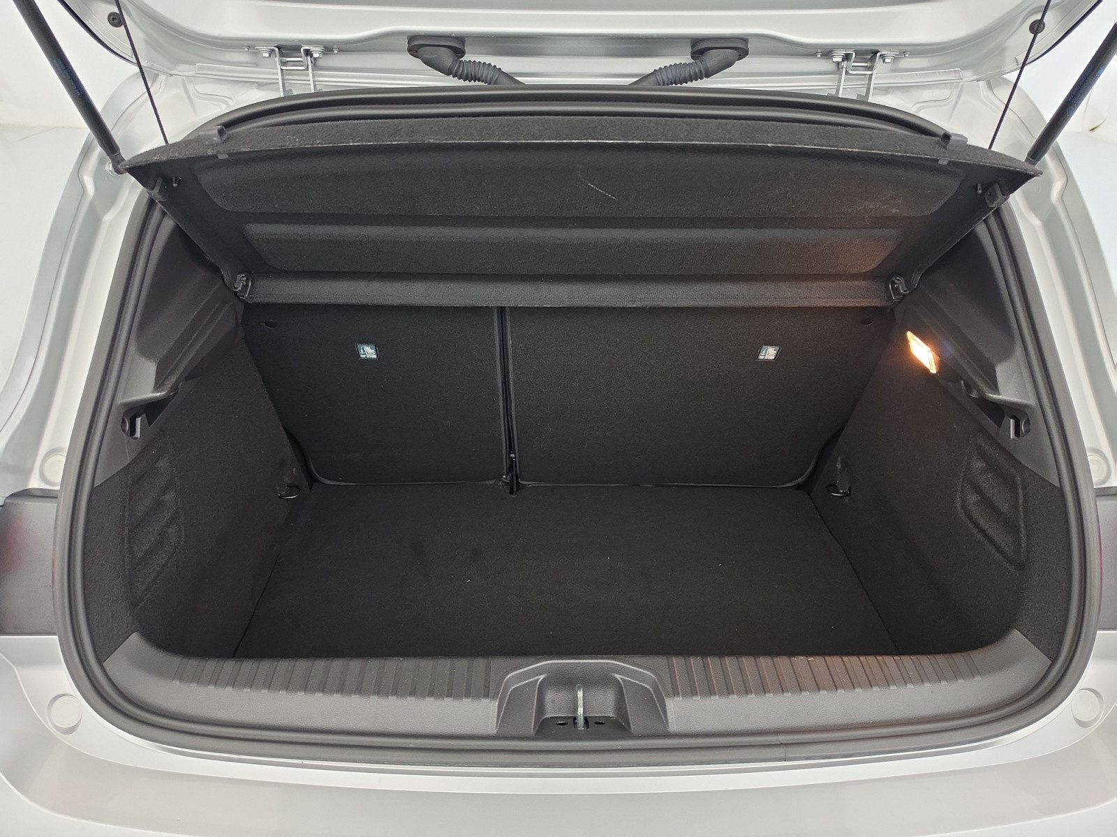 Vente en ligne Renault Clio 5 Clio E-Tech full hybrid 145 au prix de 18 490 €