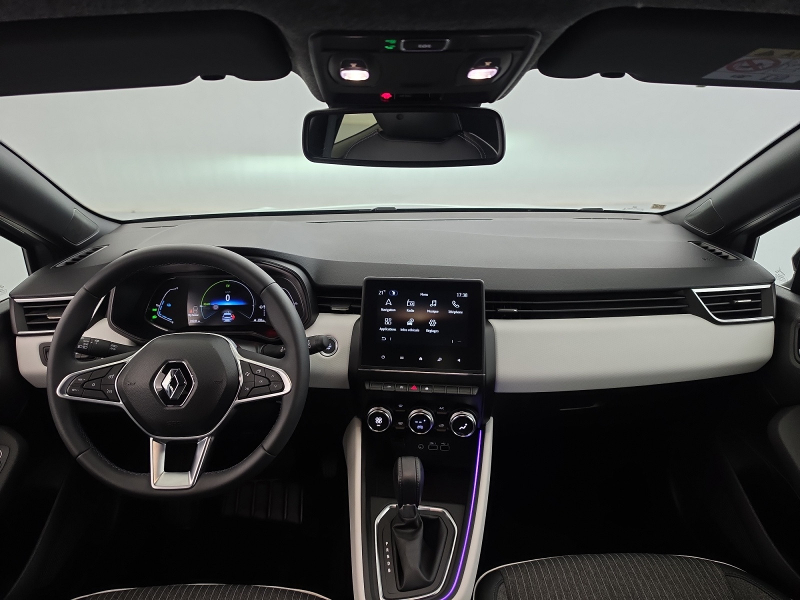Vente en ligne Renault Clio 5 Clio E-Tech full hybrid 145 au prix de 18 490 €