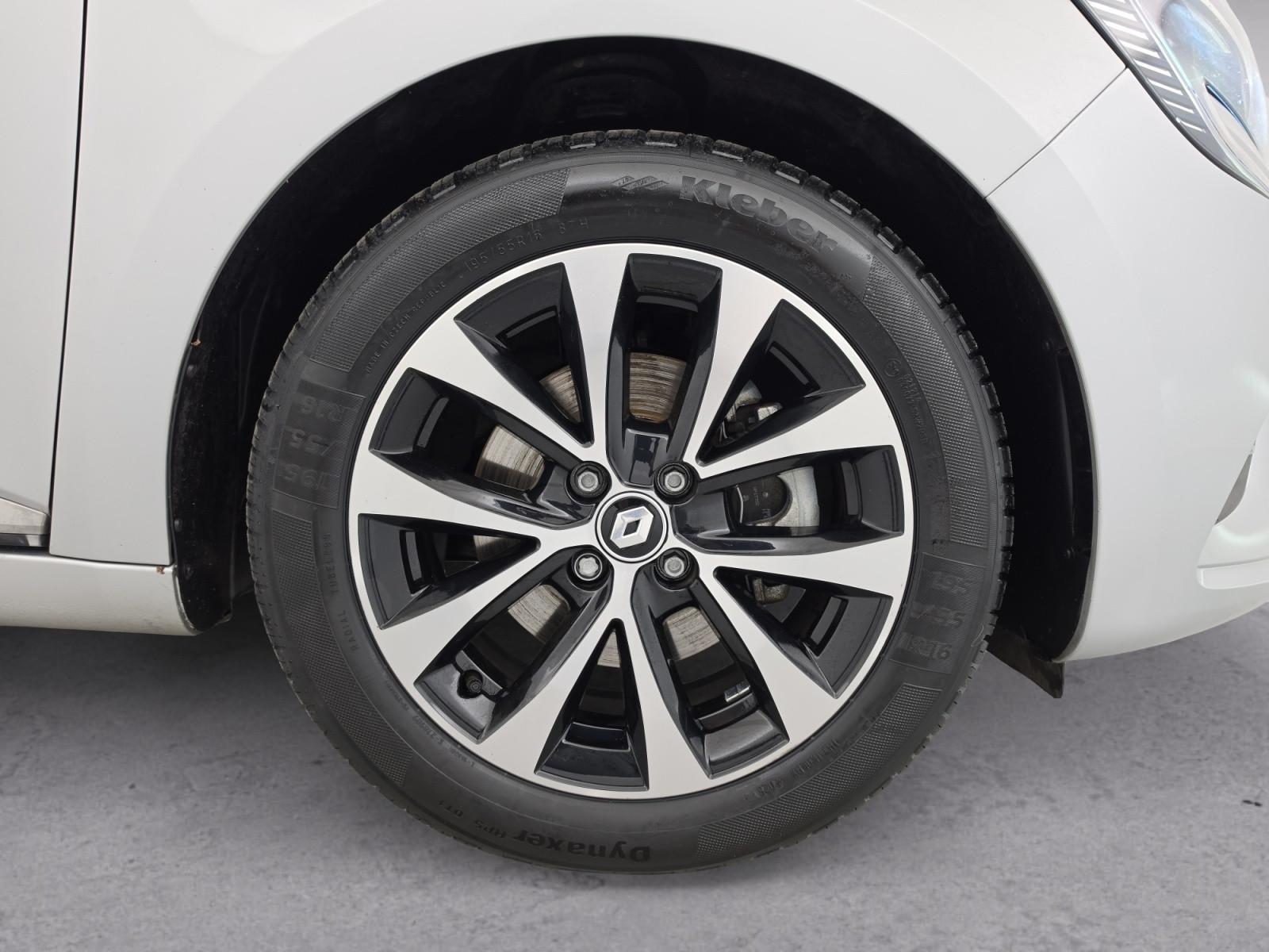 Vente en ligne Renault Clio 5 Clio E-Tech full hybrid 145 au prix de 18 490 €