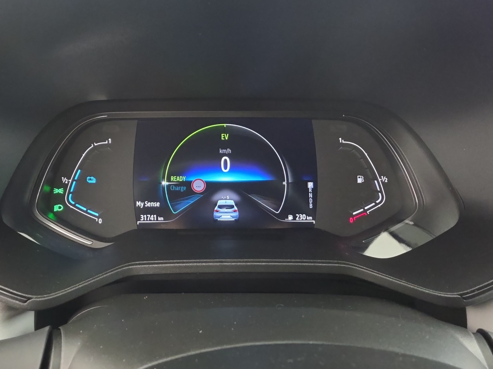 Vente en ligne Renault Clio 5 Clio E-Tech full hybrid 145 au prix de 18 490 €