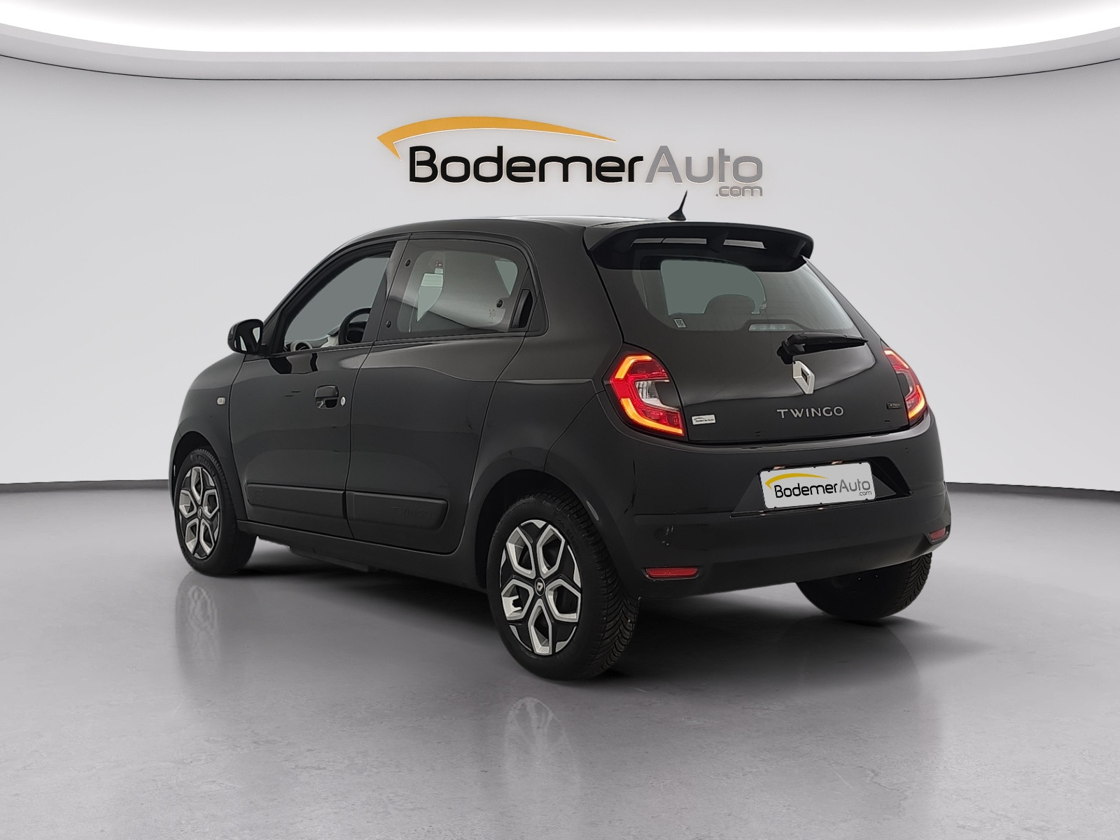 Vente en ligne Renault Twingo Electrique Twingo III E-Tech au prix de 13 490 €