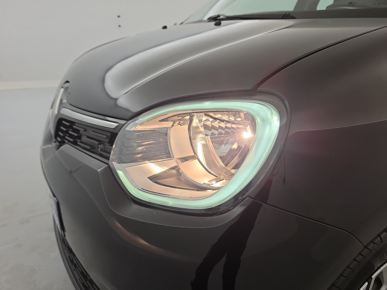 Vente en ligne Renault Twingo Electrique Twingo III E-Tech au prix de 13 490 €