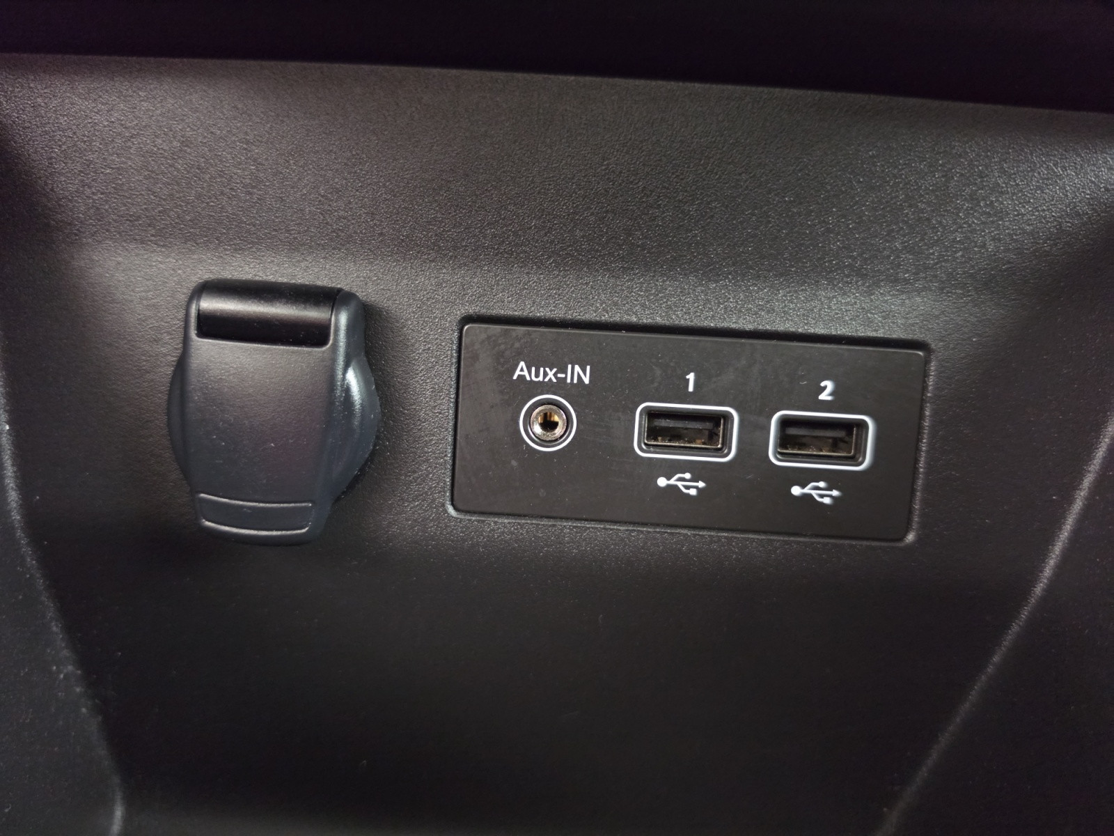 Vente en ligne Renault Clio 5 Clio E-Tech full hybrid 145 au prix de 16 790 €