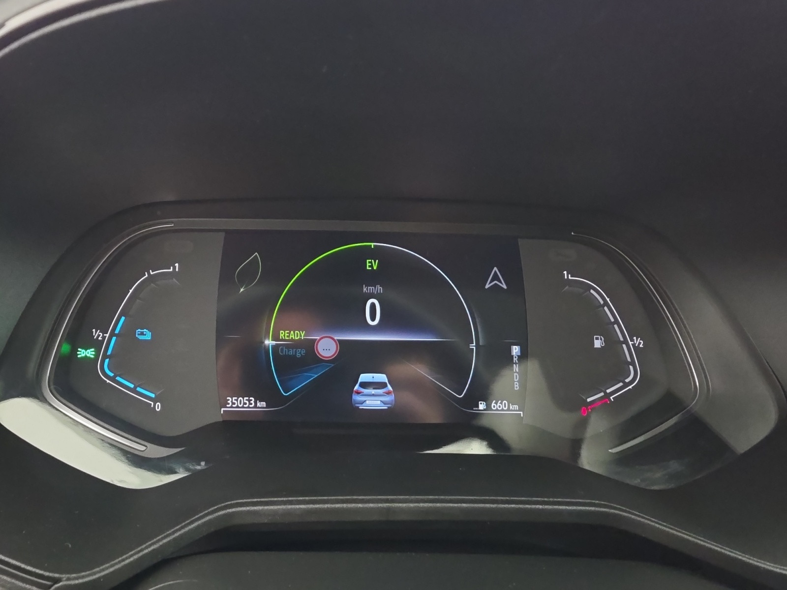 Vente en ligne Renault Clio 5 Clio E-Tech full hybrid 145 au prix de 16 790 €