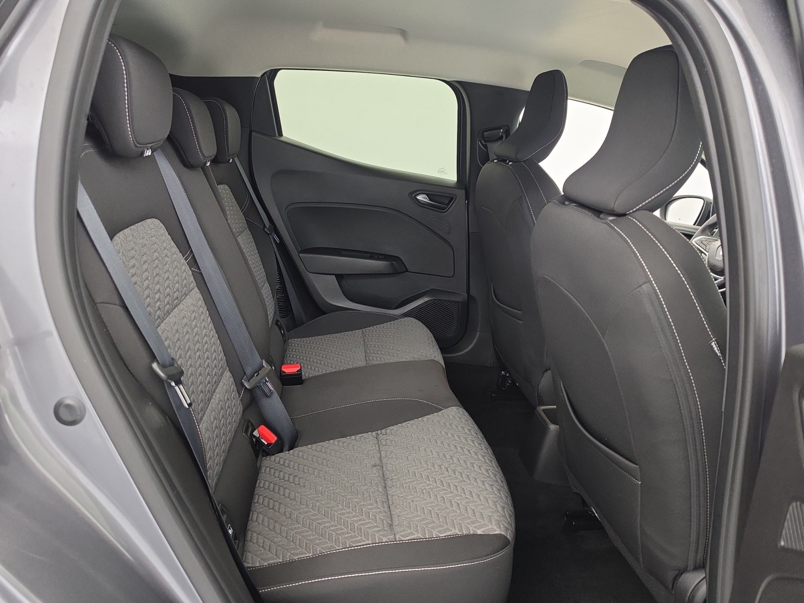 Vente en ligne Renault Clio 5 Clio E-Tech full hybrid 145 au prix de 16 790 €