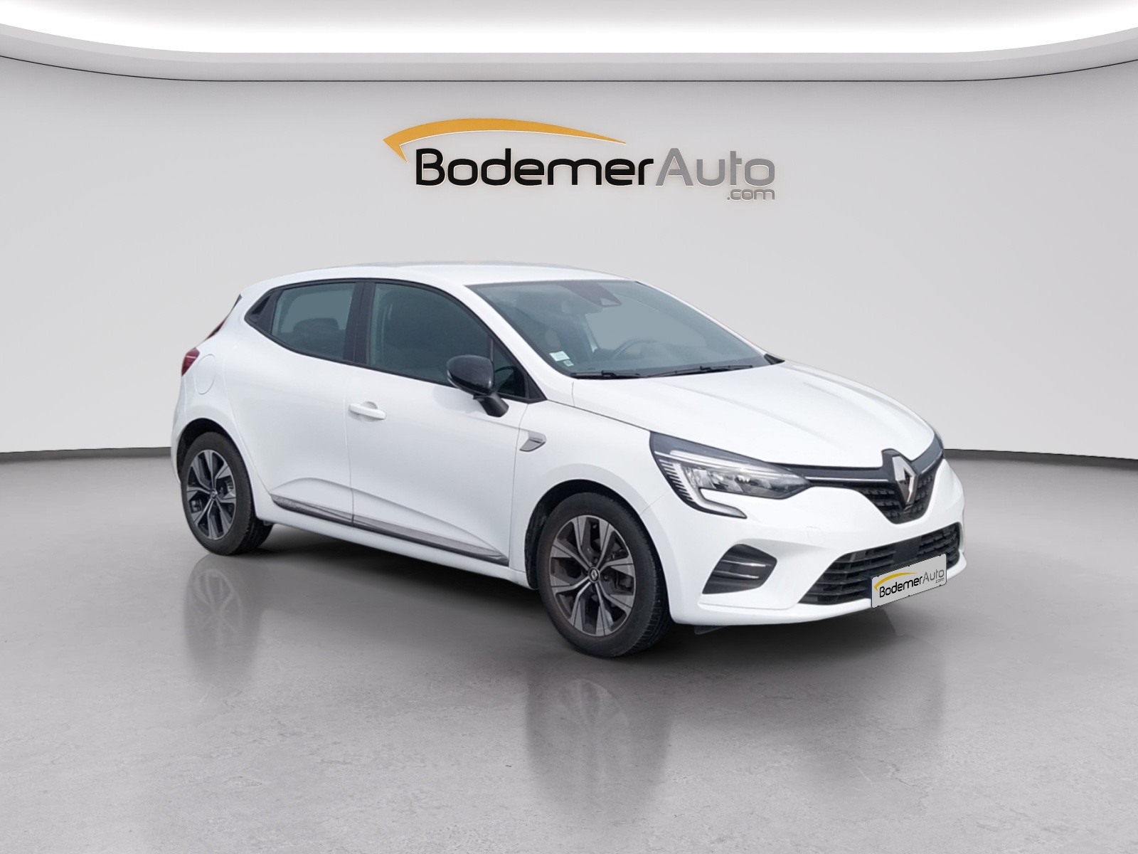 Vente en ligne Renault Clio 5 Clio TCe 90 - 21N au prix de 13 990 €
