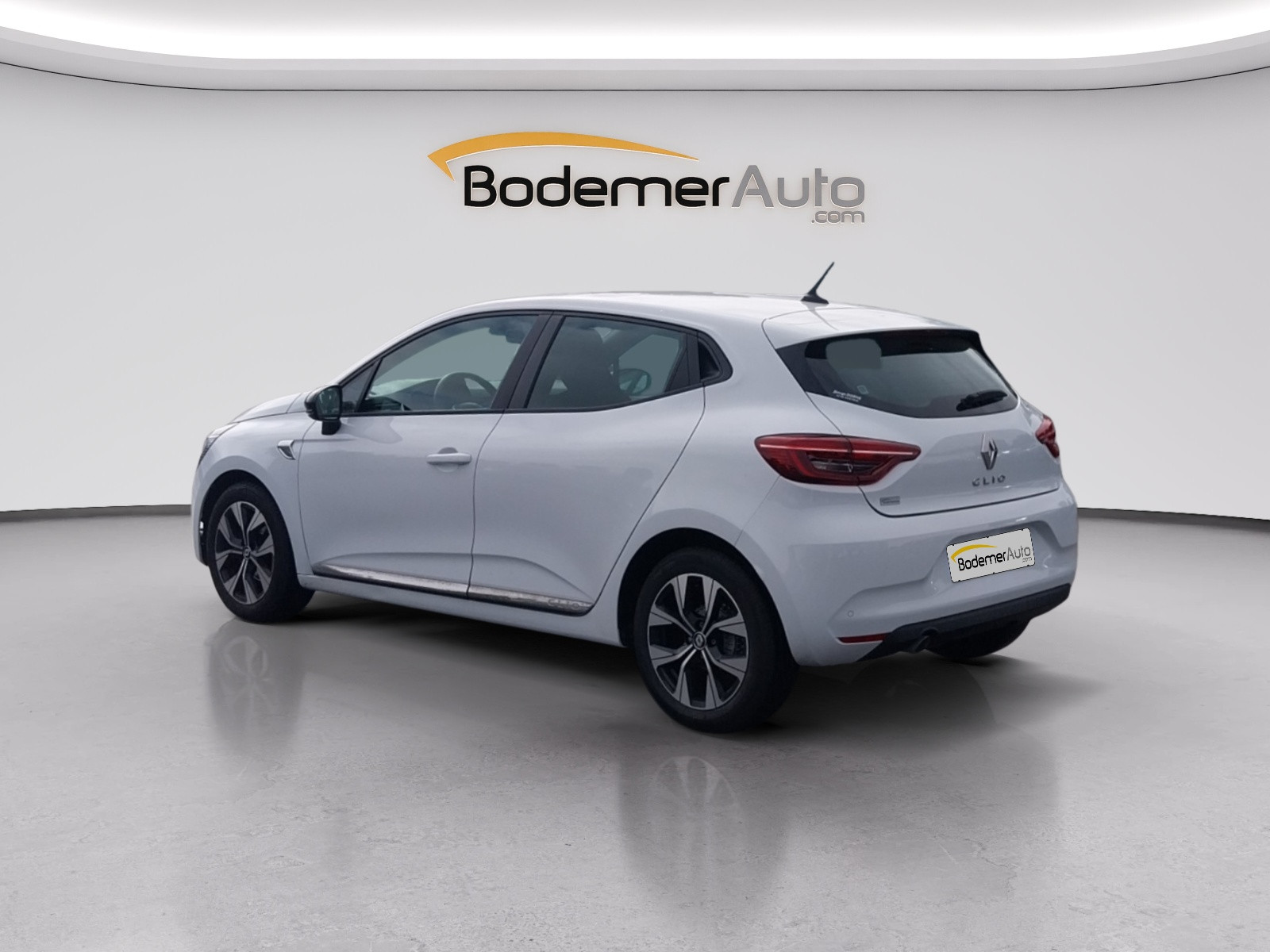Vente en ligne Renault Clio 5 Clio TCe 90 - 21N au prix de 13 990 €