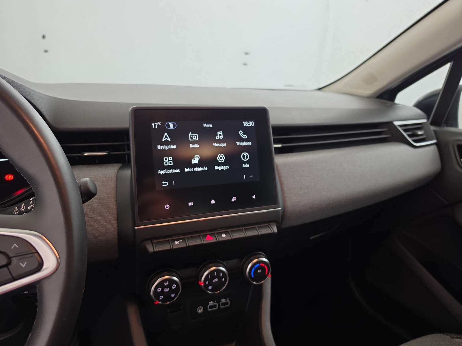 Vente en ligne Renault Clio 5 Clio SCe 65 au prix de 12 690 €