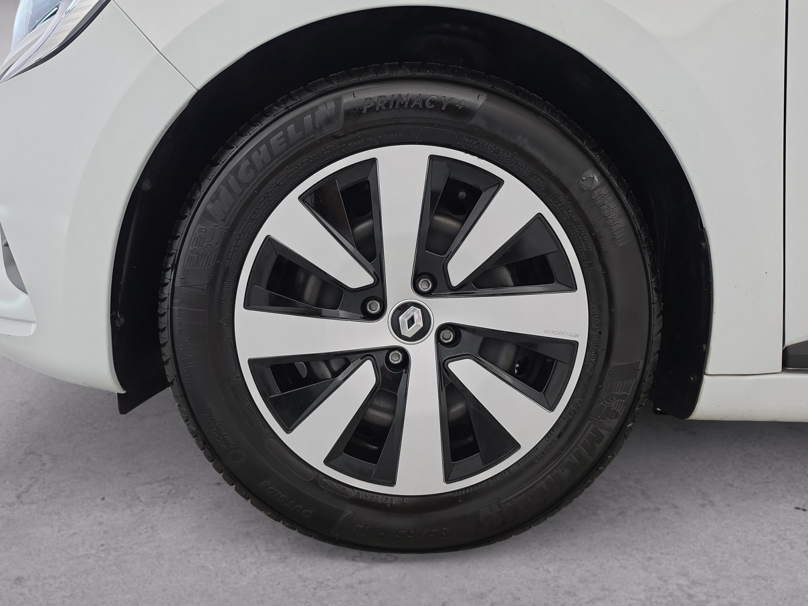 Vente en ligne Renault Clio 5 Clio TCe 90 au prix de 14 290 €