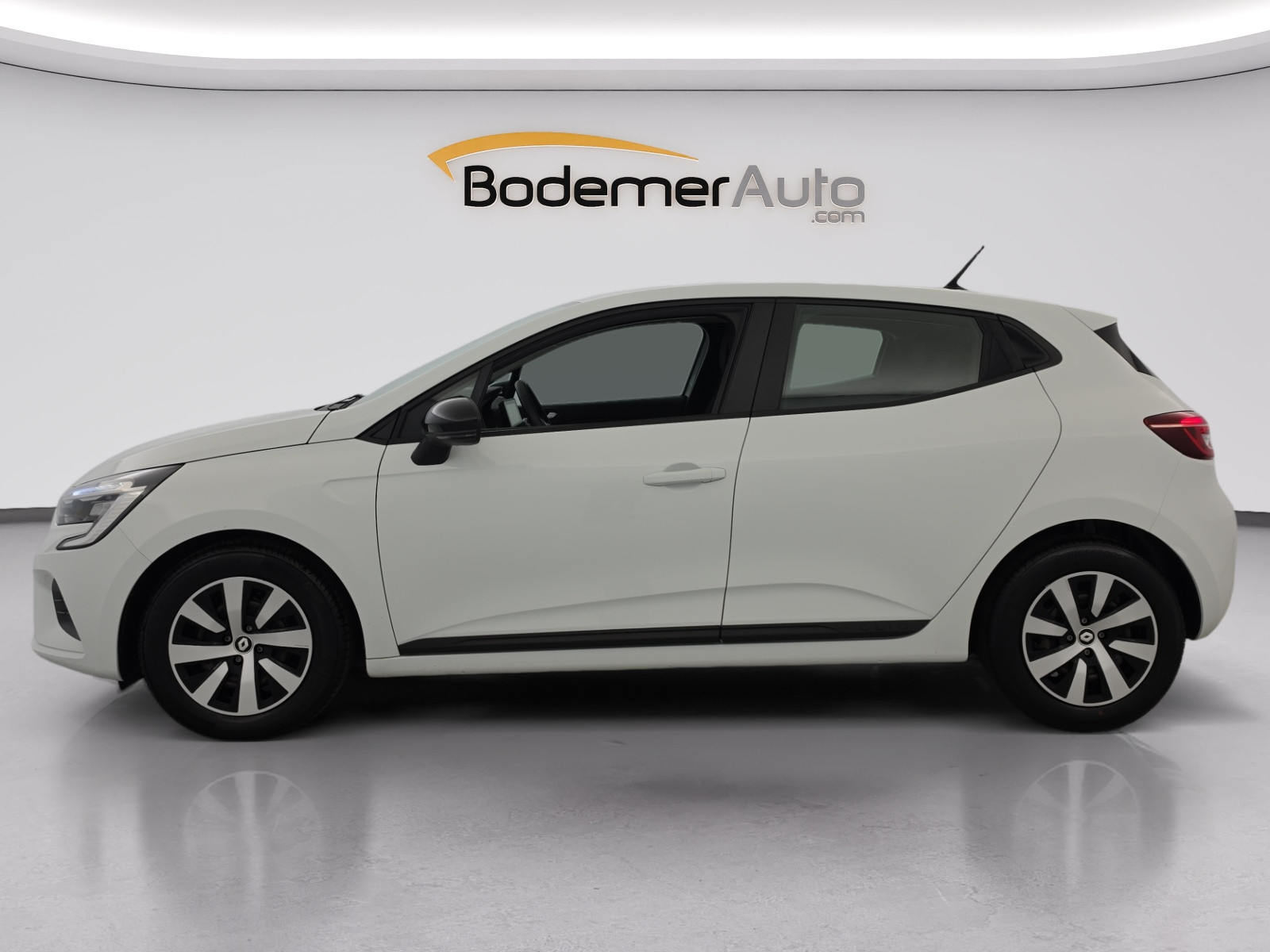Vente en ligne Renault Clio 5 Clio TCe 90 au prix de 14 290 €