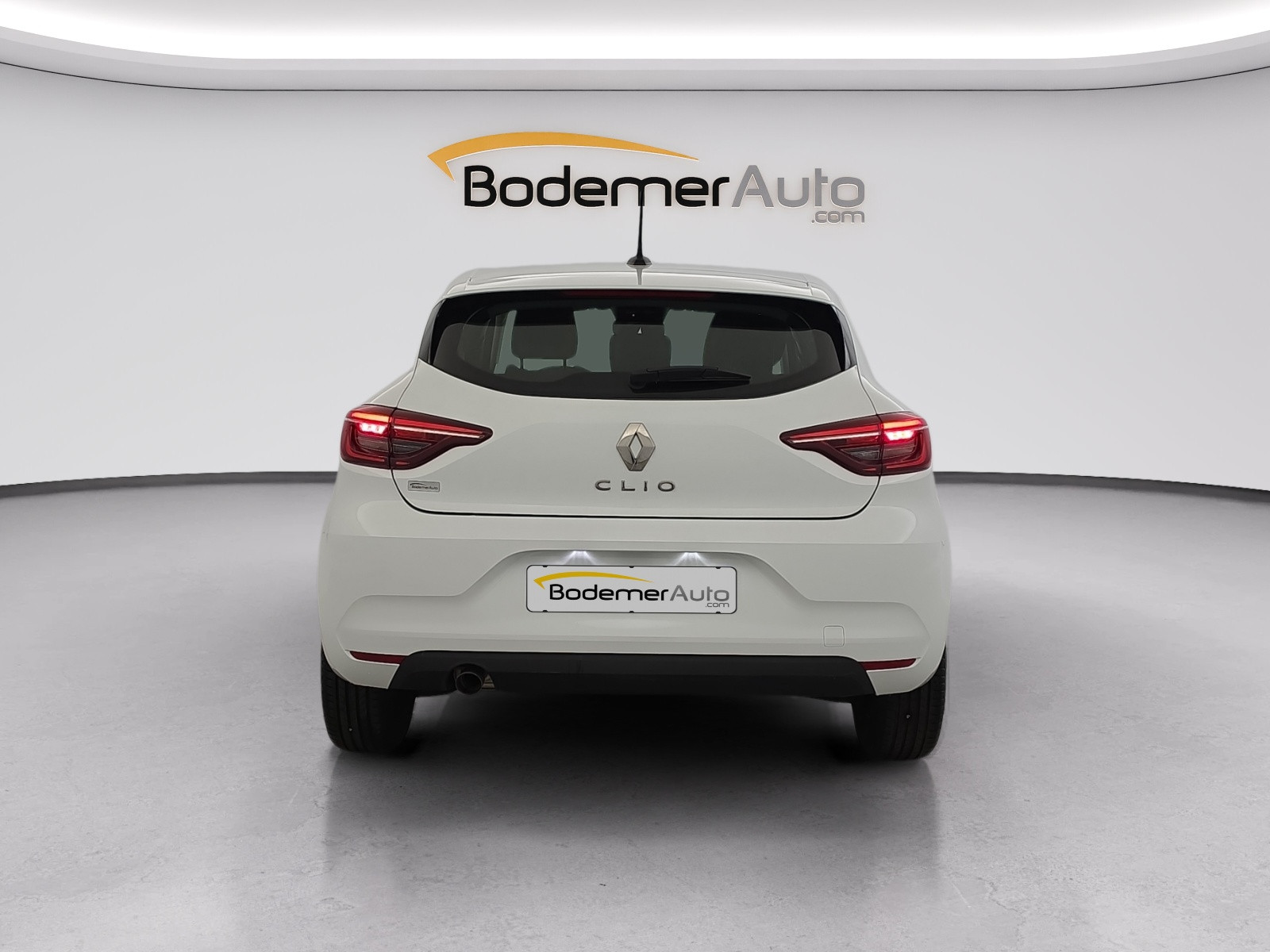 Vente en ligne Renault Clio 5 Clio TCe 90 au prix de 14 290 €