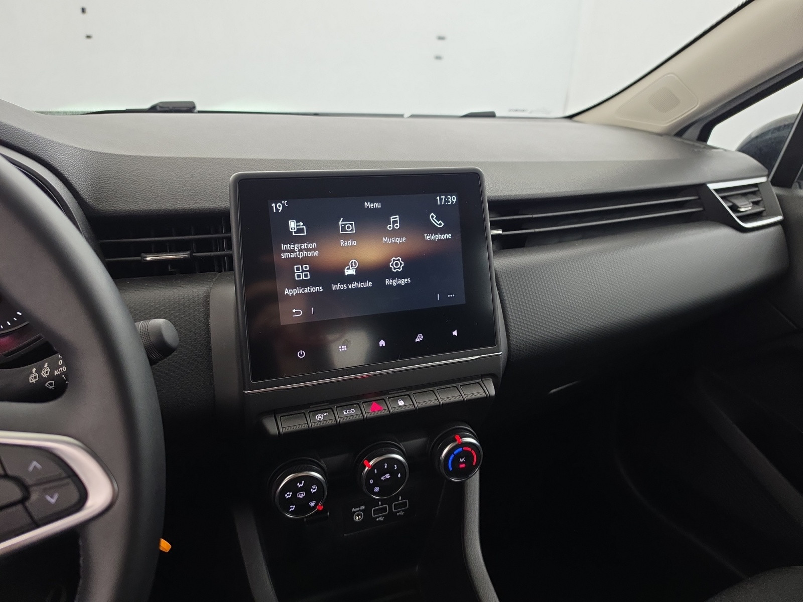 Vente en ligne Renault Clio 5 Clio TCe 90 au prix de 14 290 €
