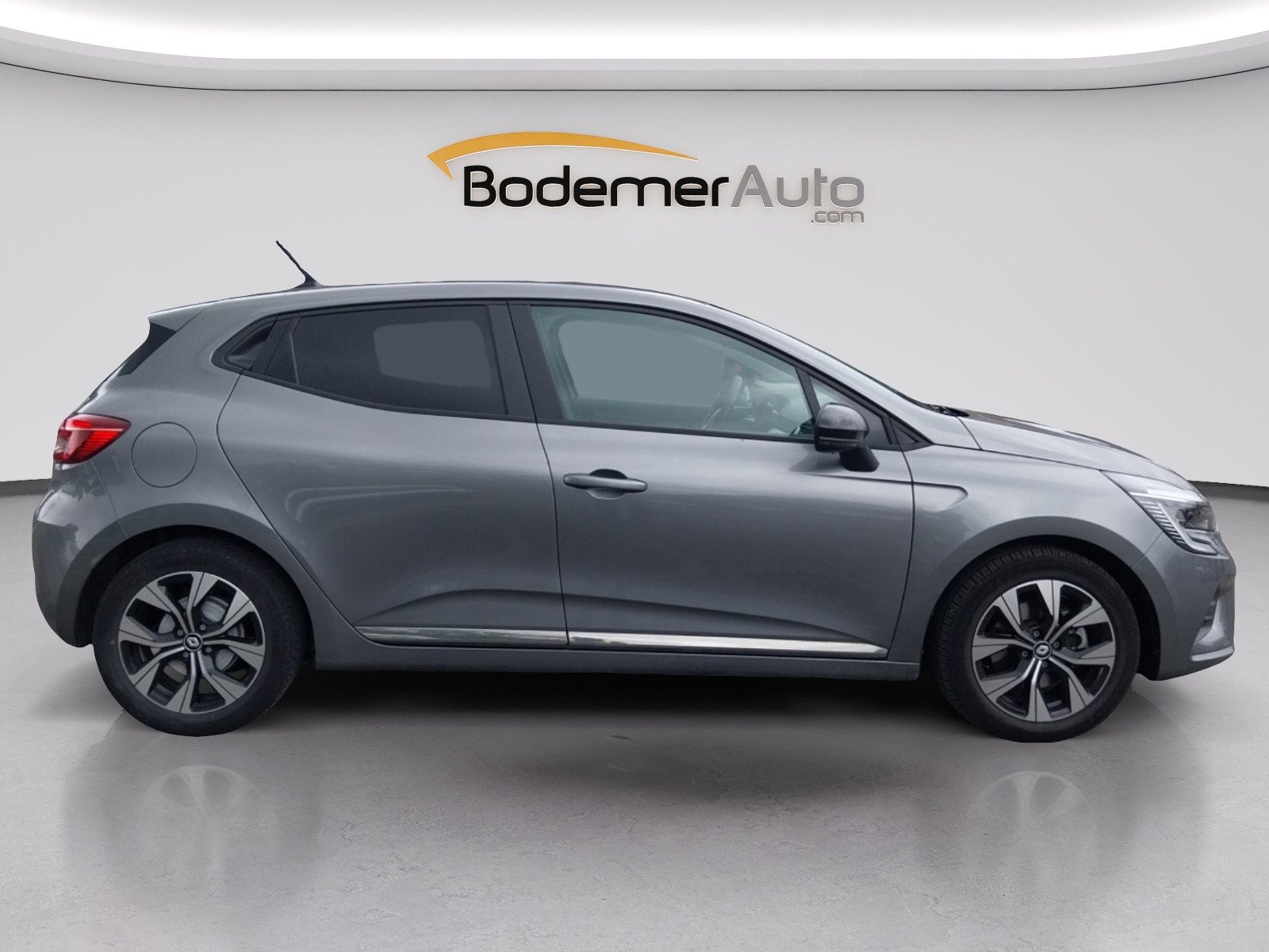 Vente en ligne Renault Clio 5 Clio E-Tech full hybrid 145 au prix de 16 790 €