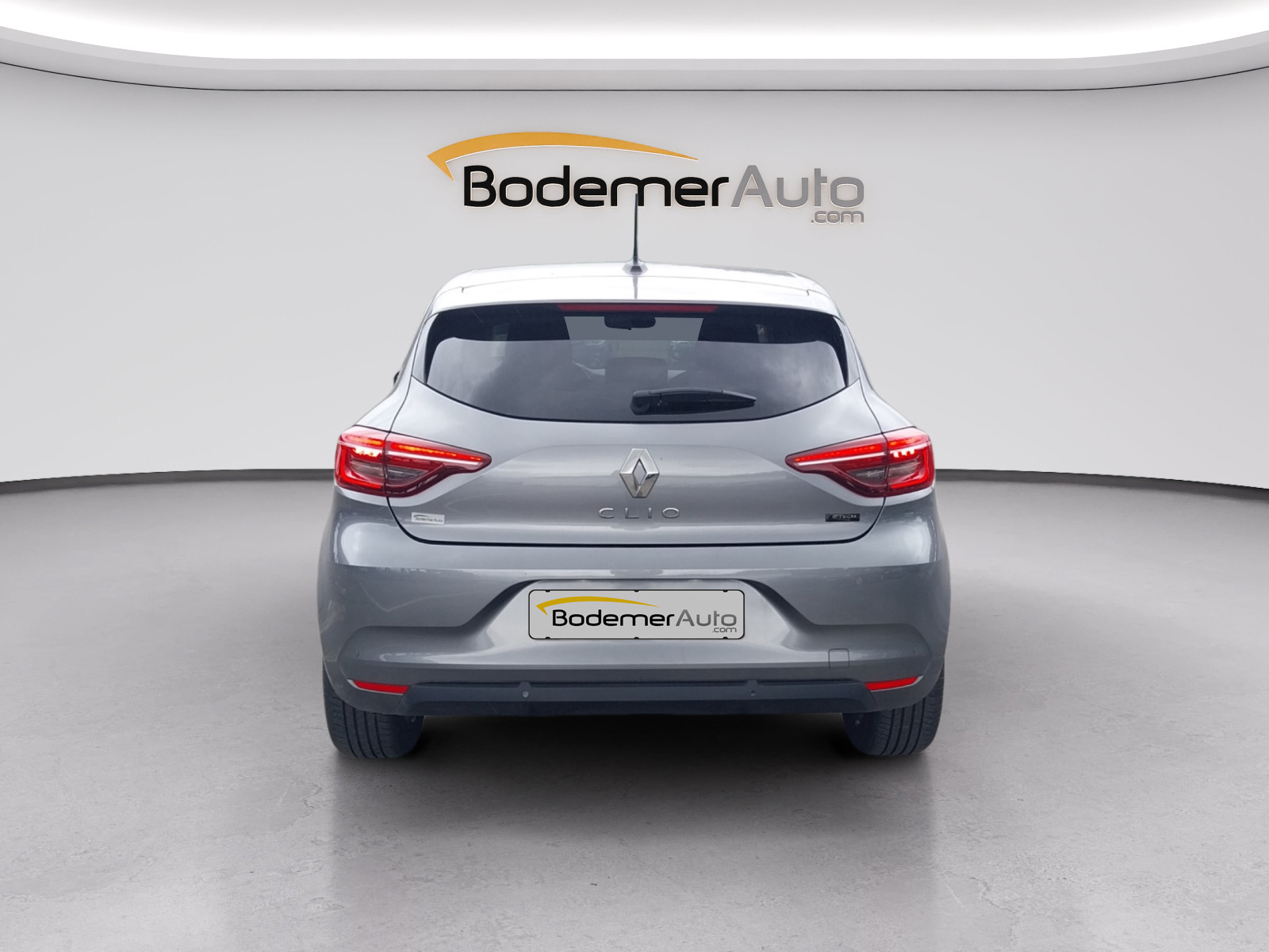 Vente en ligne Renault Clio 5 Clio E-Tech full hybrid 145 au prix de 16 790 €