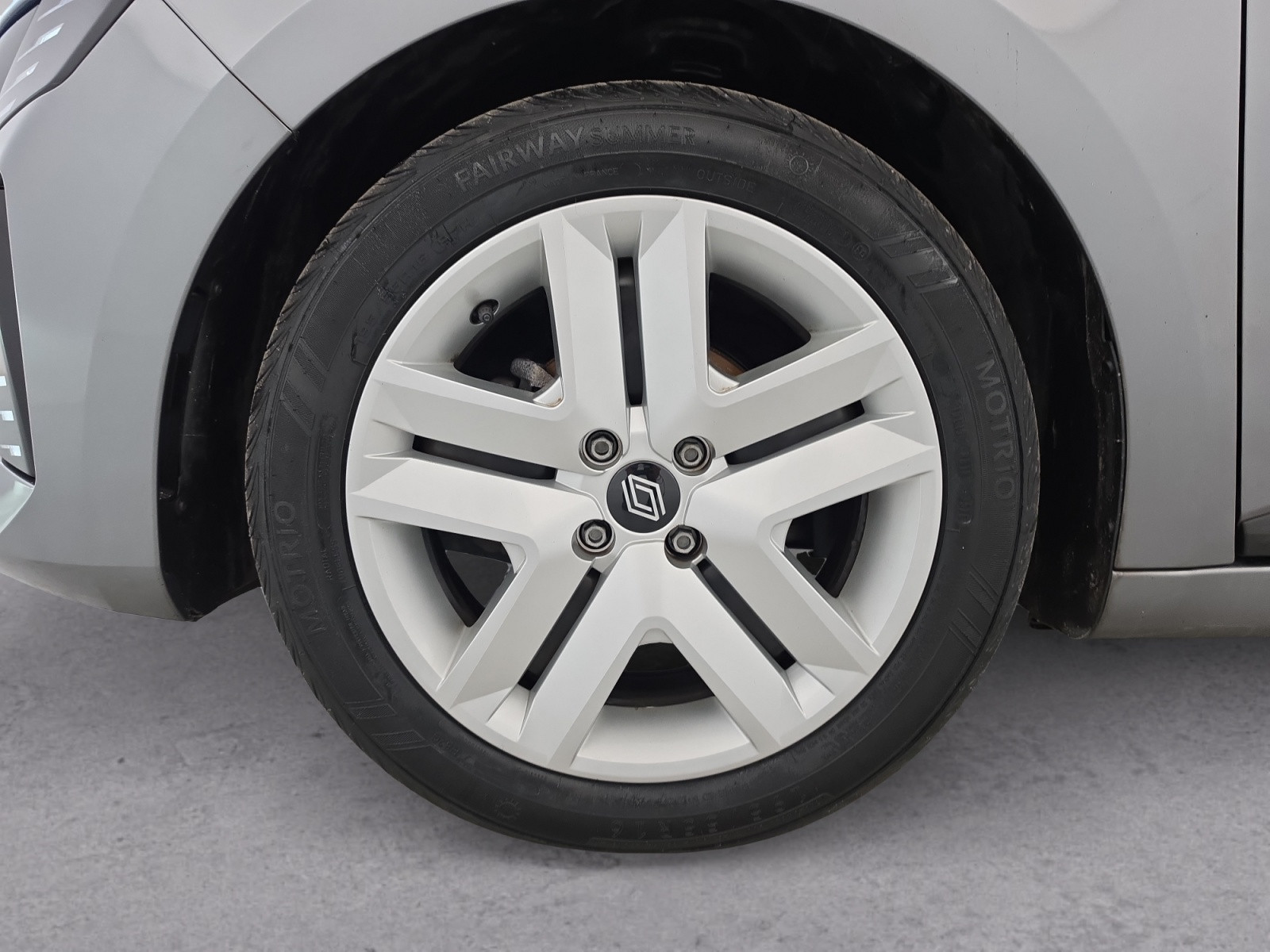 Vente en ligne Renault Clio 5 Clio SCe 65 au prix de 12 690 €