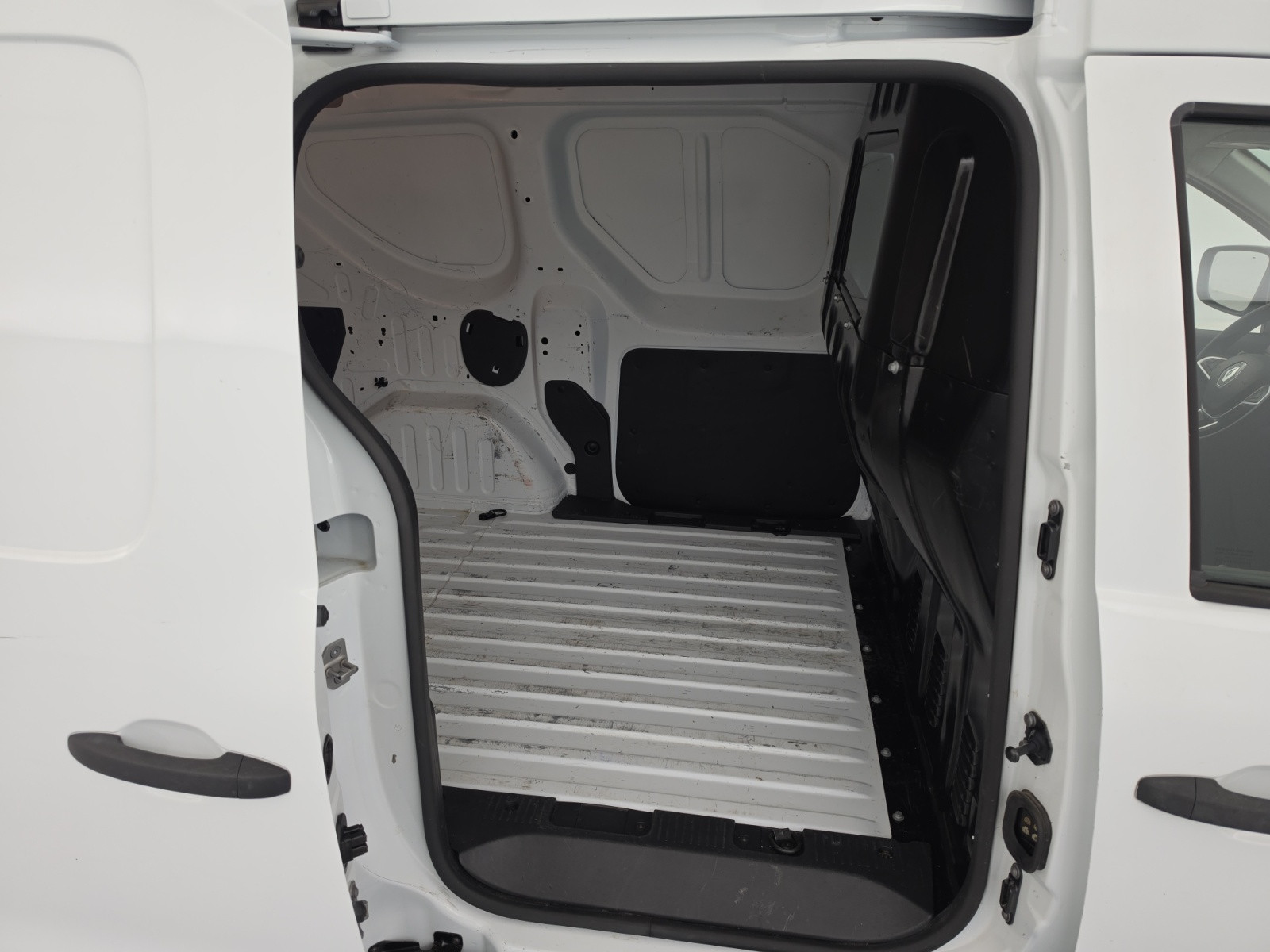 Vente en ligne Renault Express Van  BLUE DCI 95 - 22 au prix de 15 990 €