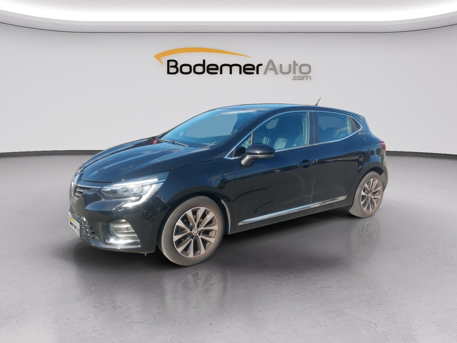 Renault Clio 5 Clio TCe 90 - 21N occasion de 2022 en vente à Vannes