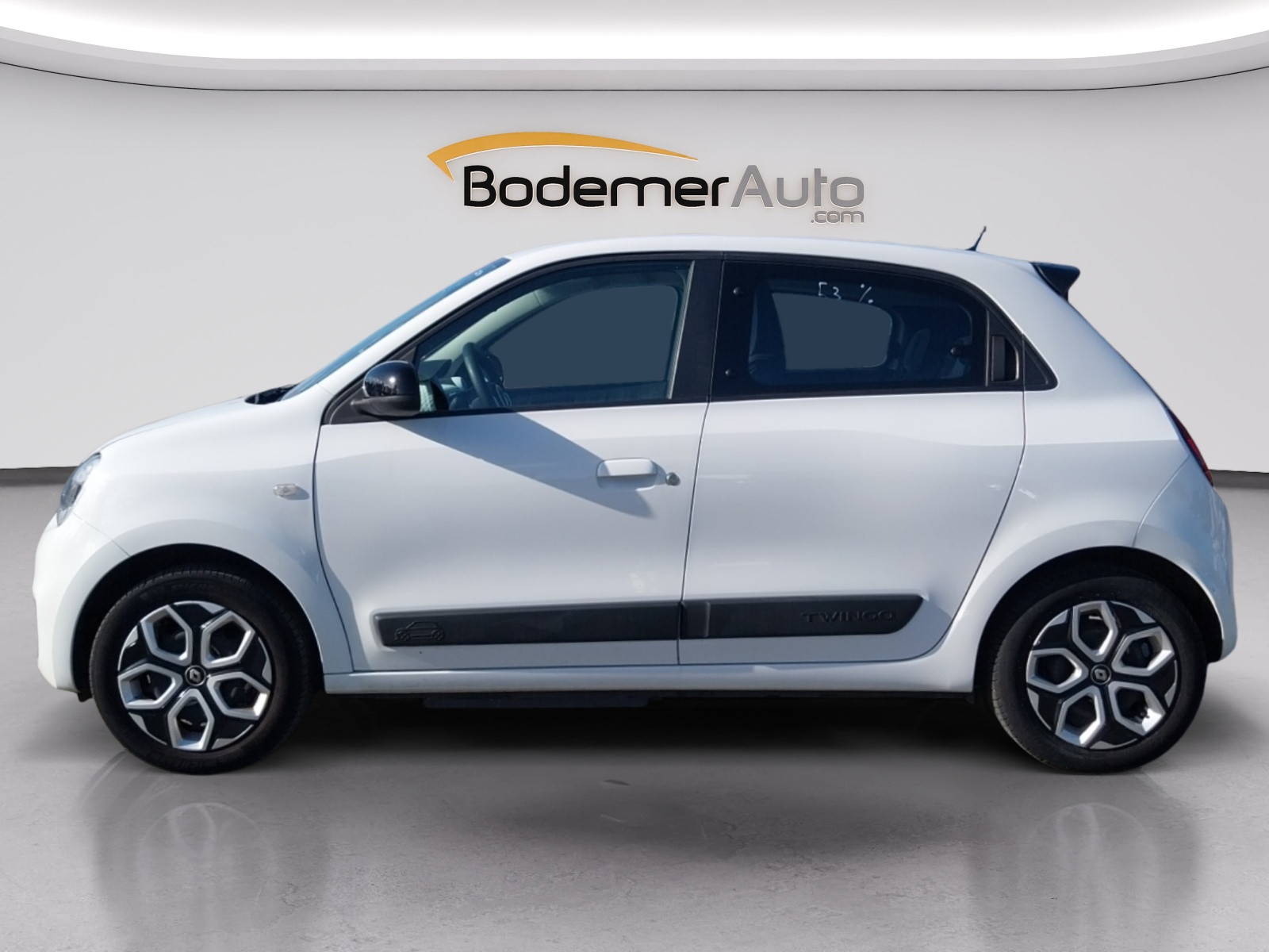 Vente en ligne Renault Twingo Electrique Twingo III E-Tech au prix de 13 690 €