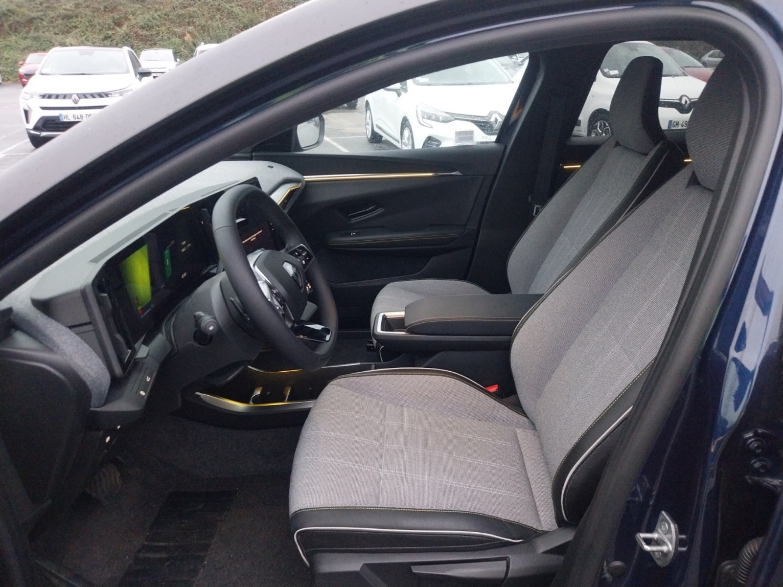 Vente en ligne Renault Scenic E-Tech Scenic E-Tech électrique 220 ch grande autonomie au prix de 37 990 €