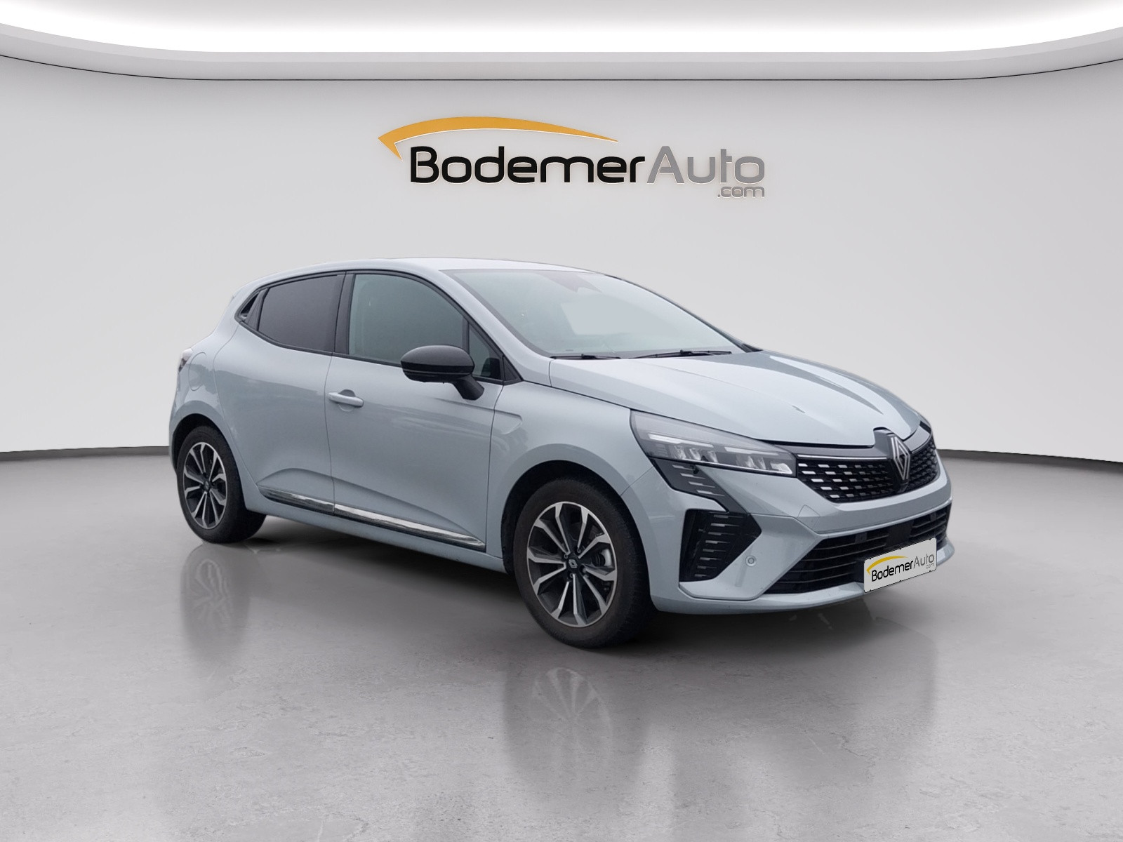 Vente en ligne Renault Clio 5 Clio E-Tech full hybrid 145 ch GSR2 au prix de 19 490 €