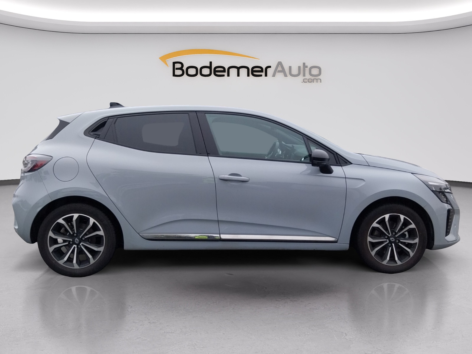 Vente en ligne Renault Clio 5 Clio E-Tech full hybrid 145 ch GSR2 au prix de 19 490 €