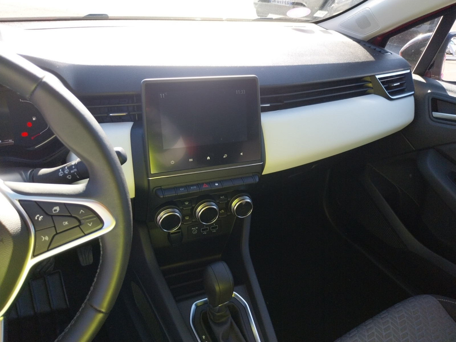 Vente en ligne Renault Clio 5 Clio E-Tech hybride 145 au prix de 17 290 €
