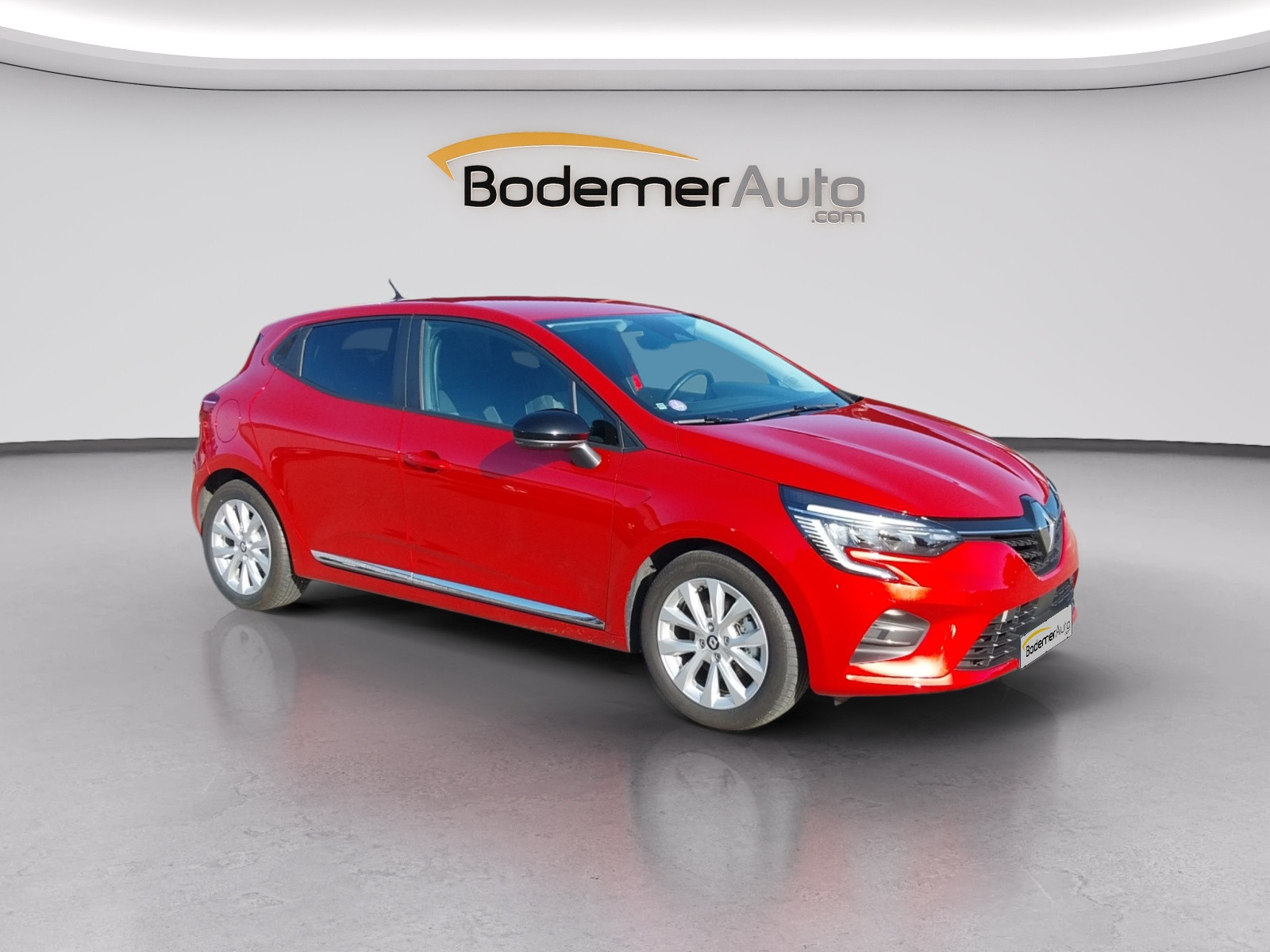 Vente en ligne Renault Clio 5 Clio E-Tech hybride 145 au prix de 17 290 €