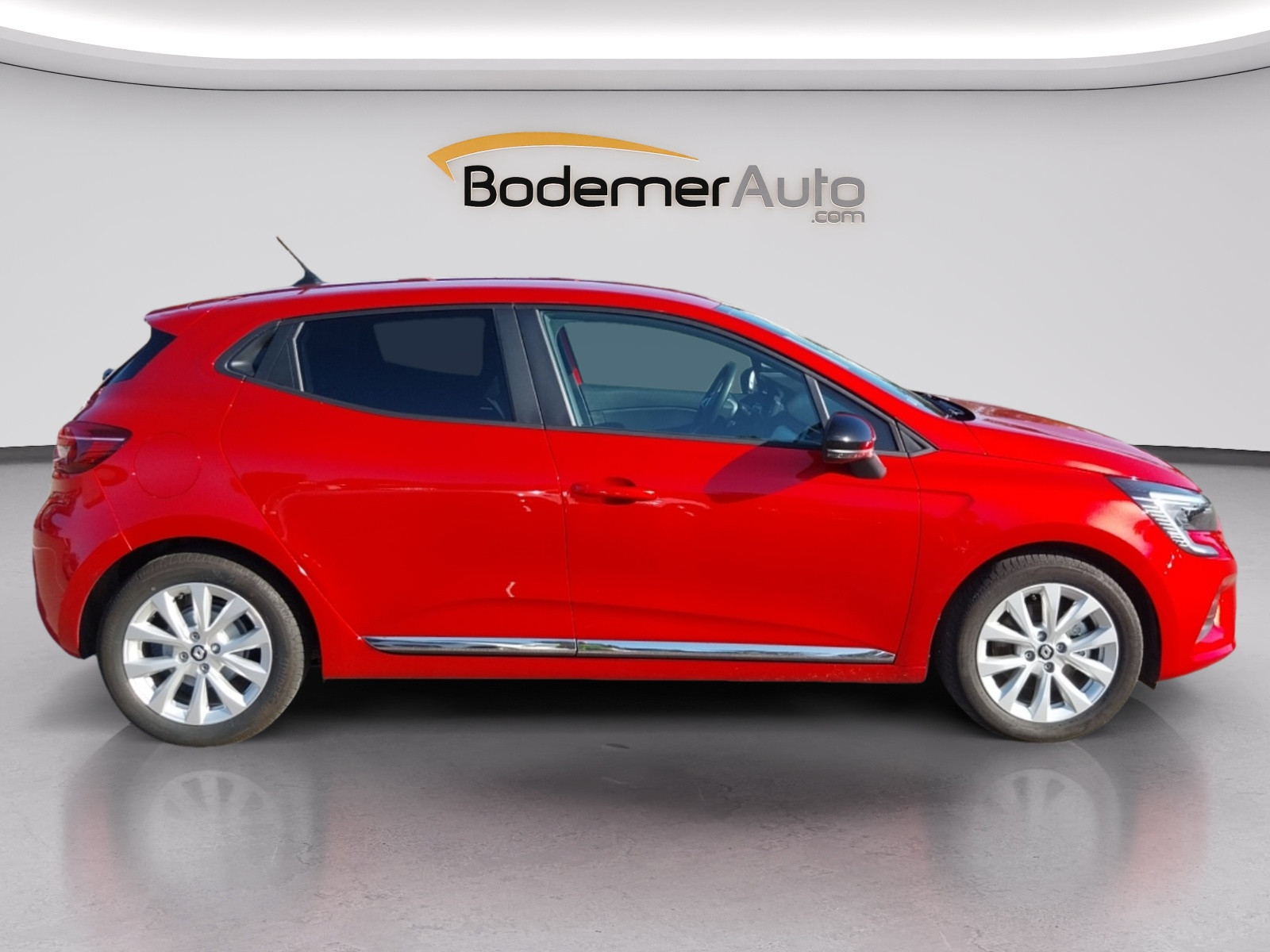 Vente en ligne Renault Clio 5 Clio E-Tech hybride 145 au prix de 17 290 €