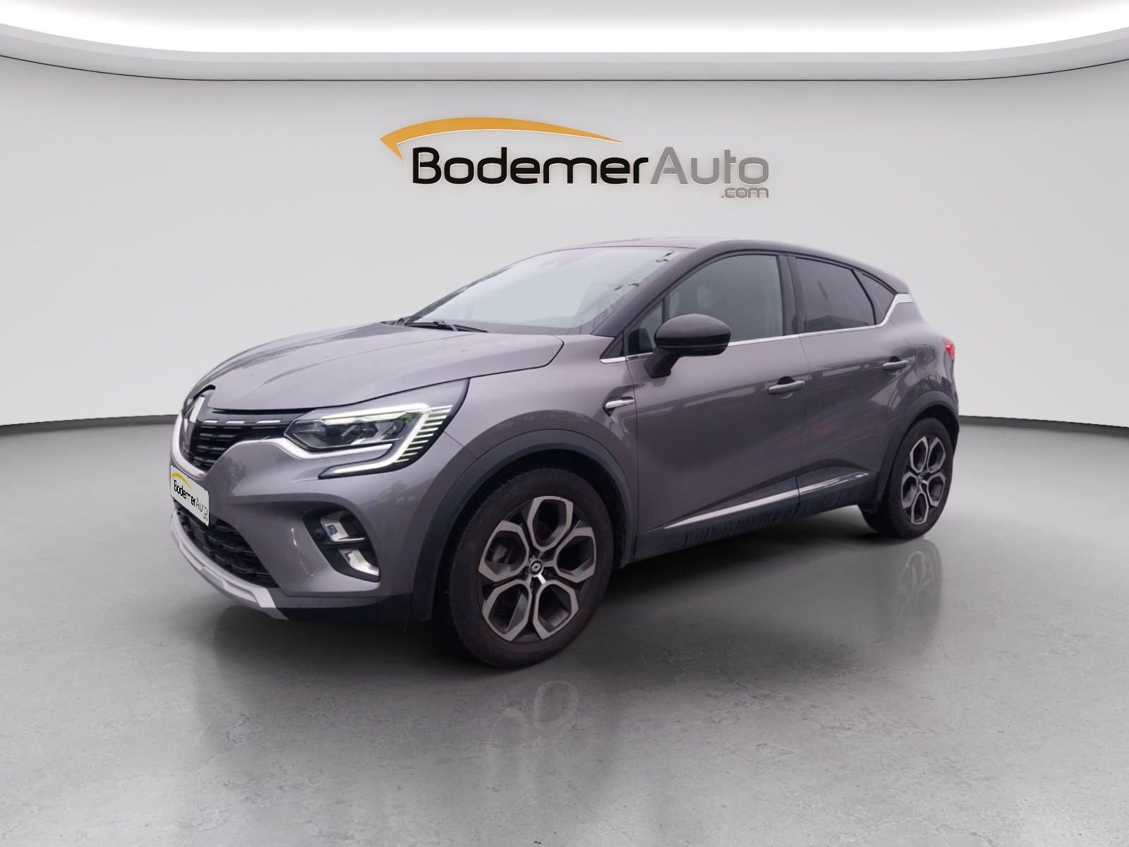 Renault Captur  E-Tech hybride 145 occasion de 2023 en vente à Vannes