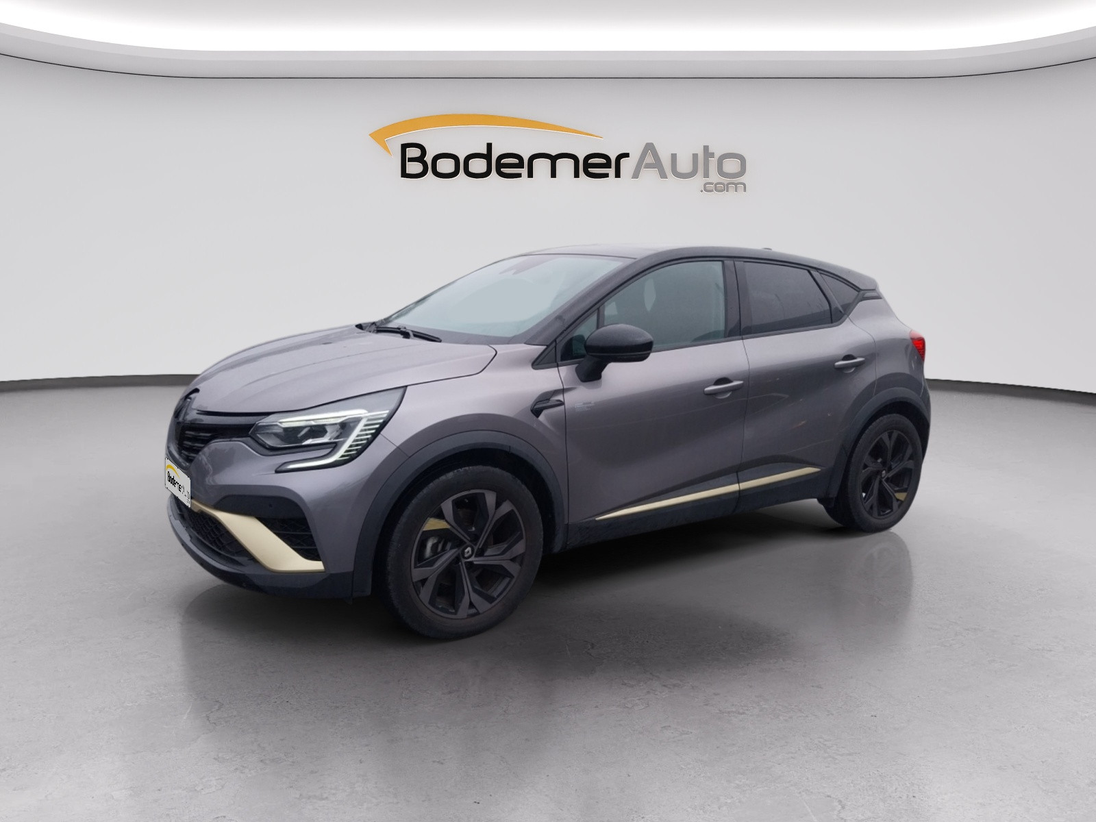 Renault Captur  E-Tech full hybrid 145 occasion de 2023 en vente à Vannes